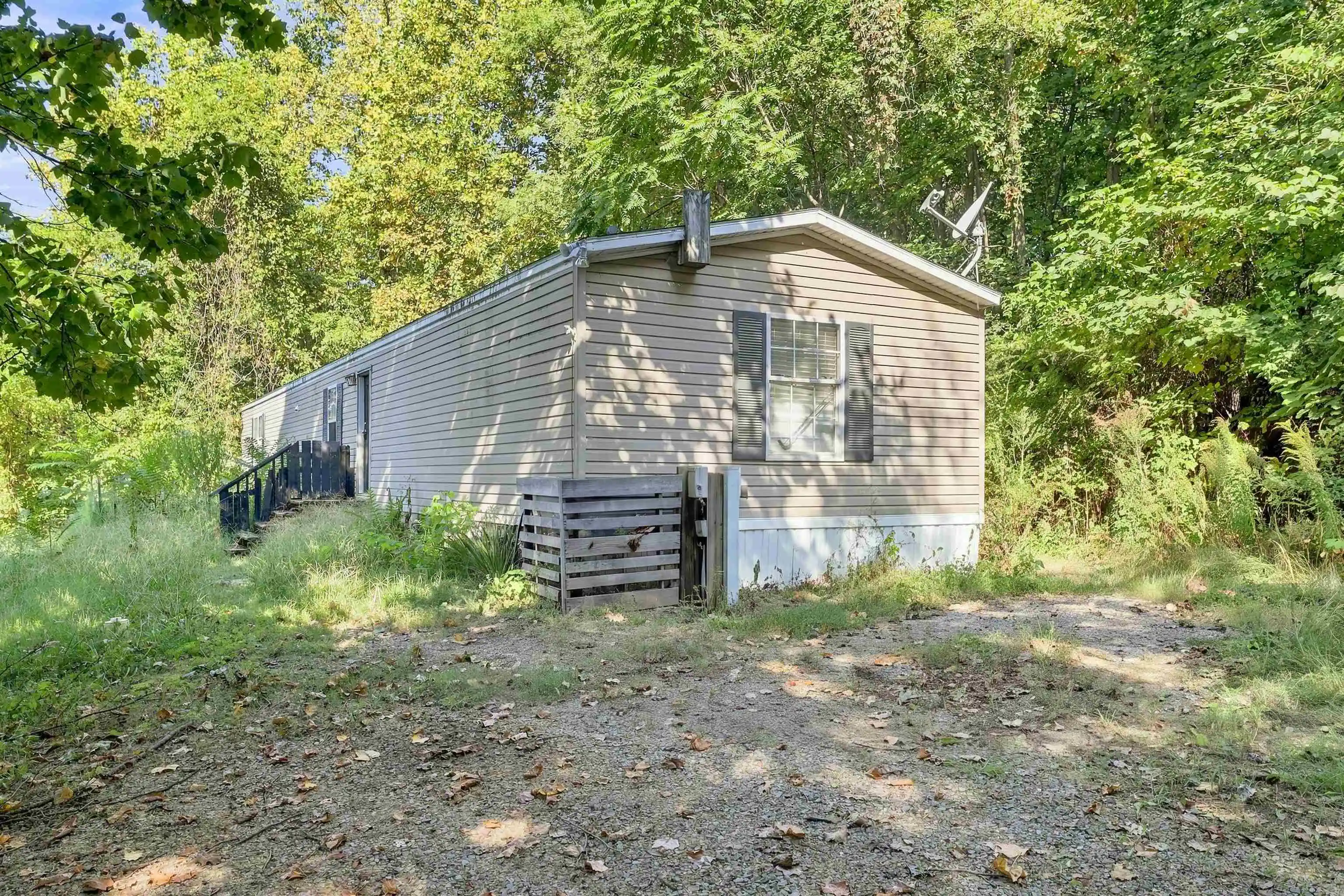 Photo 1 of Sale Pending at 1900 Misty Wood Dr, Morristown, TN 37813 | MLS# 10229691 | Listing updated on 2026-09-15