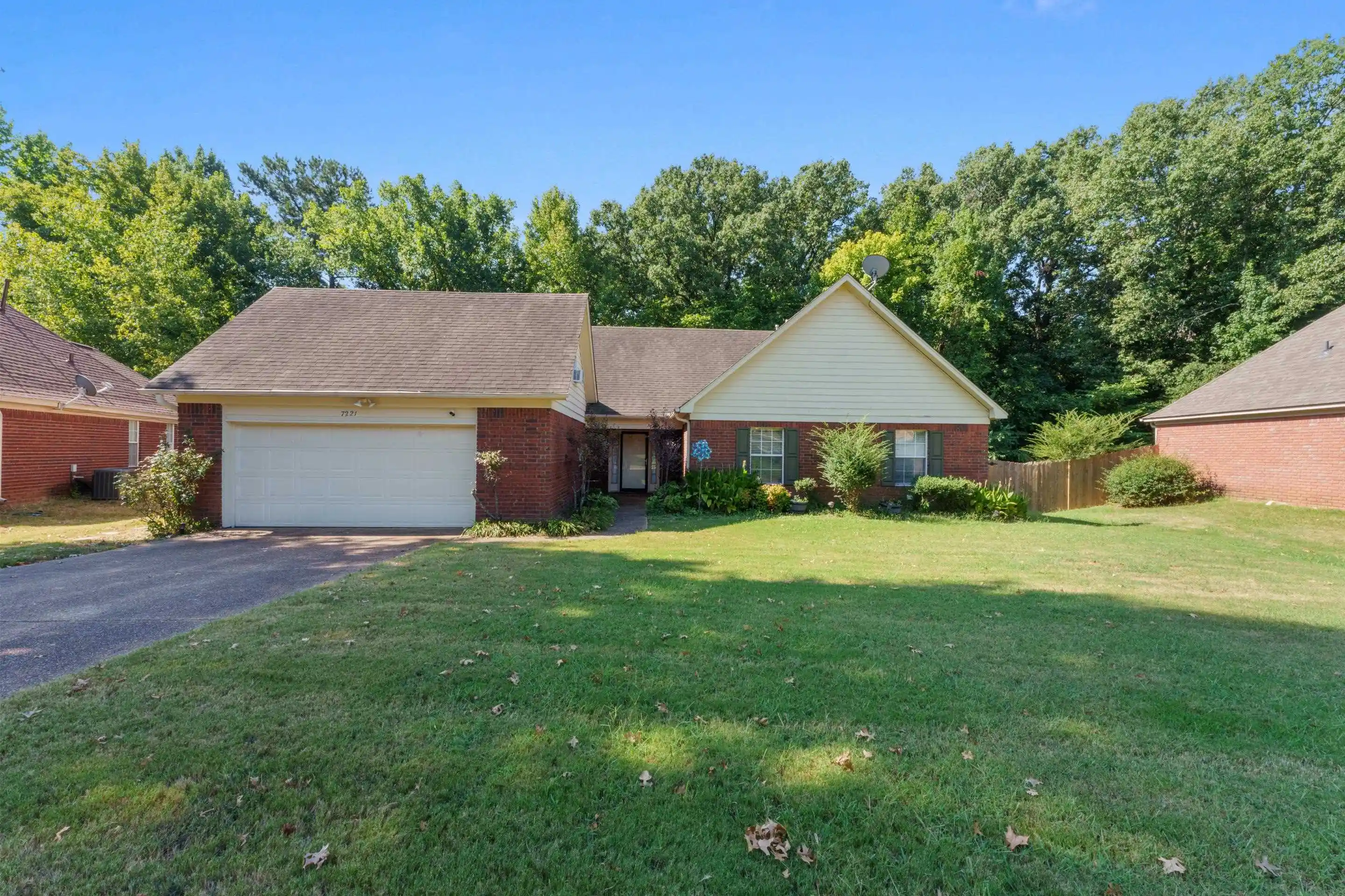 Photo 1 of Sale Pending at 7221 Noah Ln, Bartlett, TN 38133 | MLS# 10229694 | Listing updated on 2026-09-08