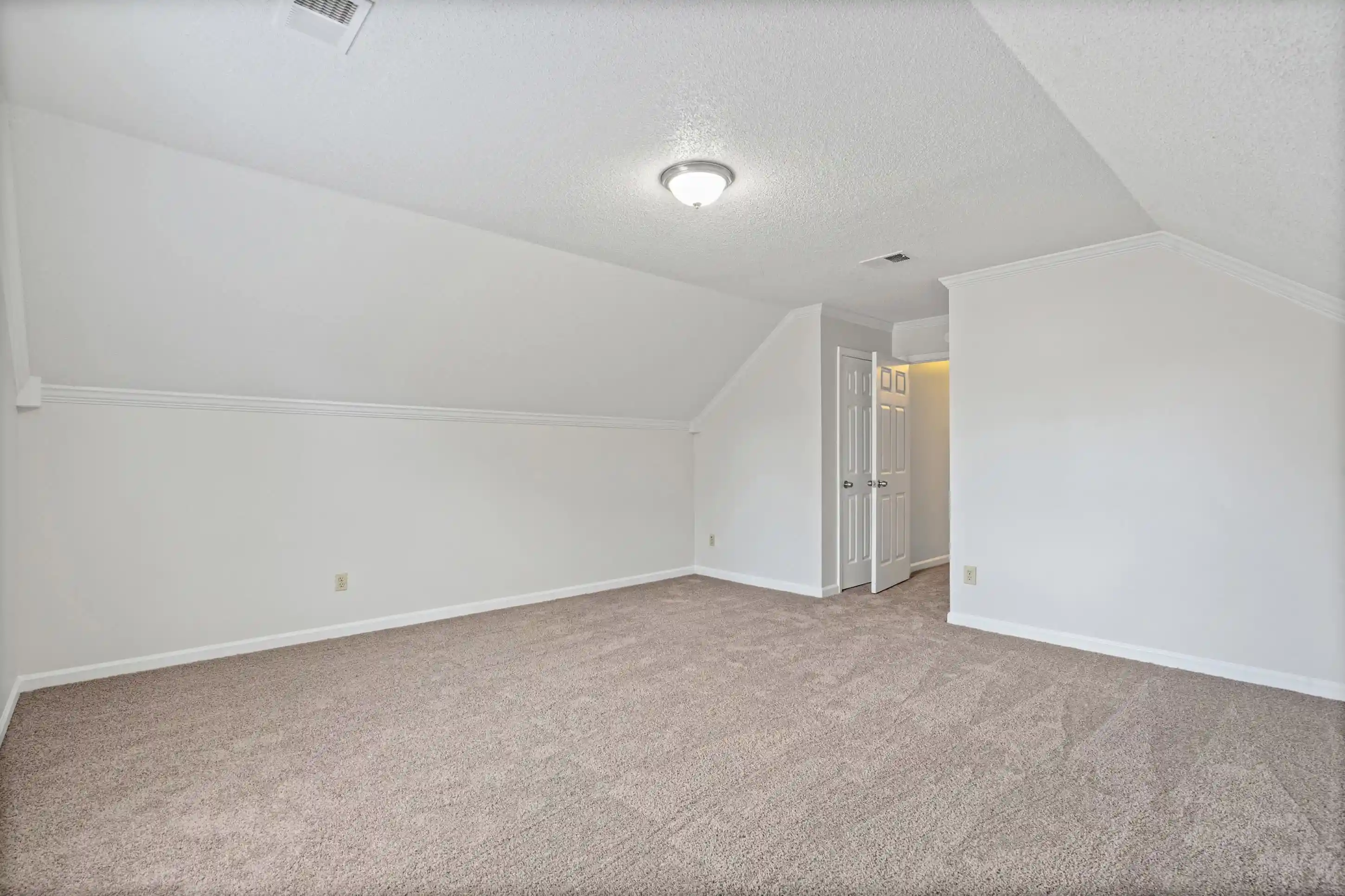 Photo 3 of Single family home for sale at 9083 Hearth Stone Cv, Cordova, TN 38016 | MLS# 10229713 | Listing updated on 2026-09-21