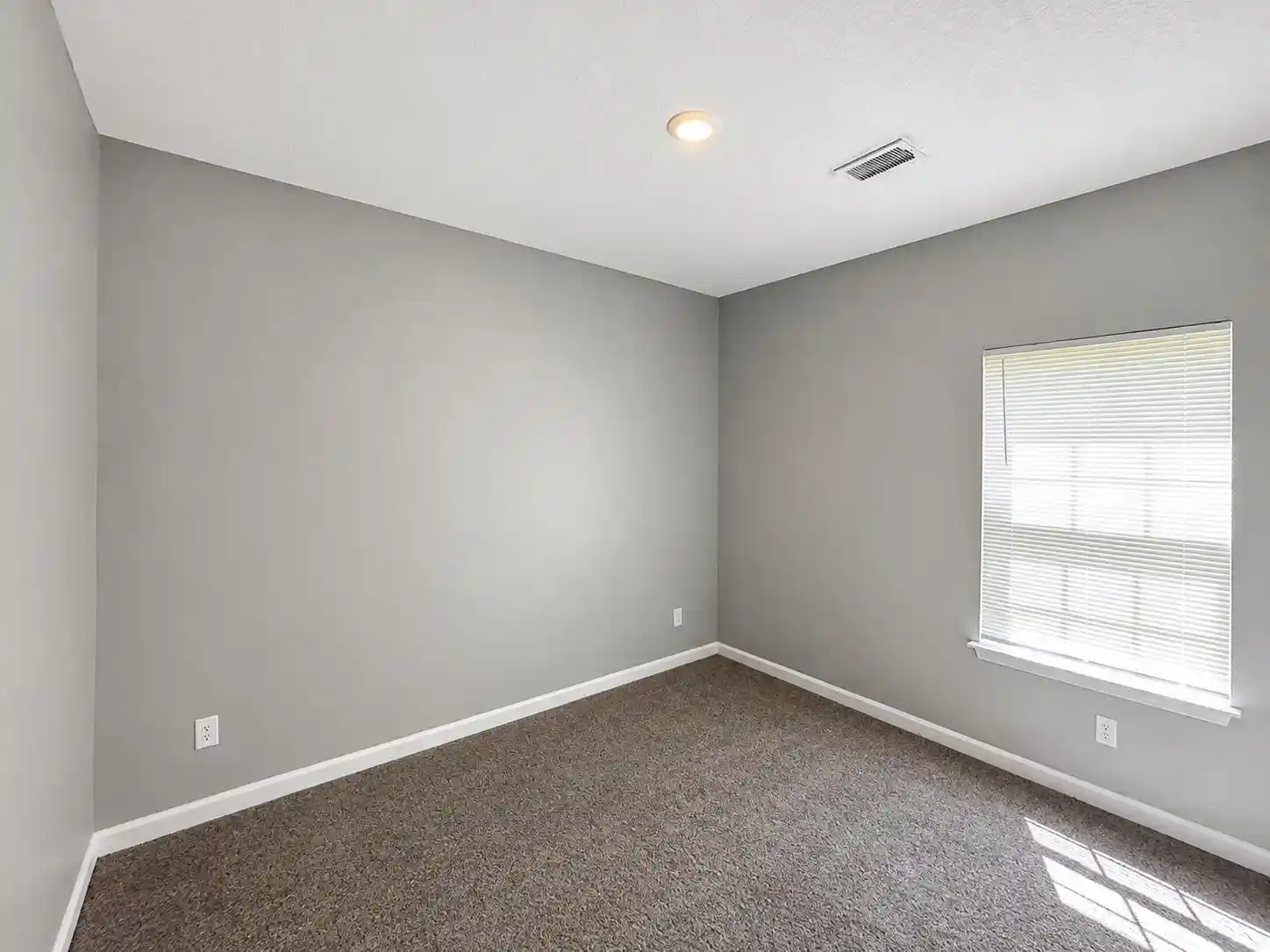 Photo 14 of Sale Pending at 3835 Bowen Ave, Memphis, TN 38122 | MLS# 10229715 | Listing updated on 2026-09-08