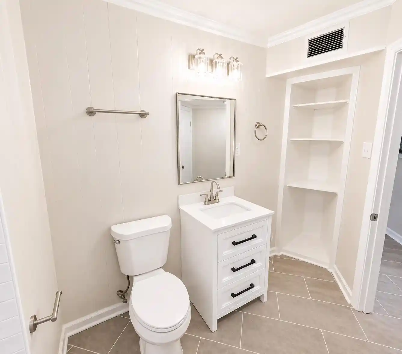 Photo 3 of Single family home for sale at 1126 Will Scarlet Rd, Memphis, TN 38111 | MLS# 10229723 | Listing updated on 2026-09-14