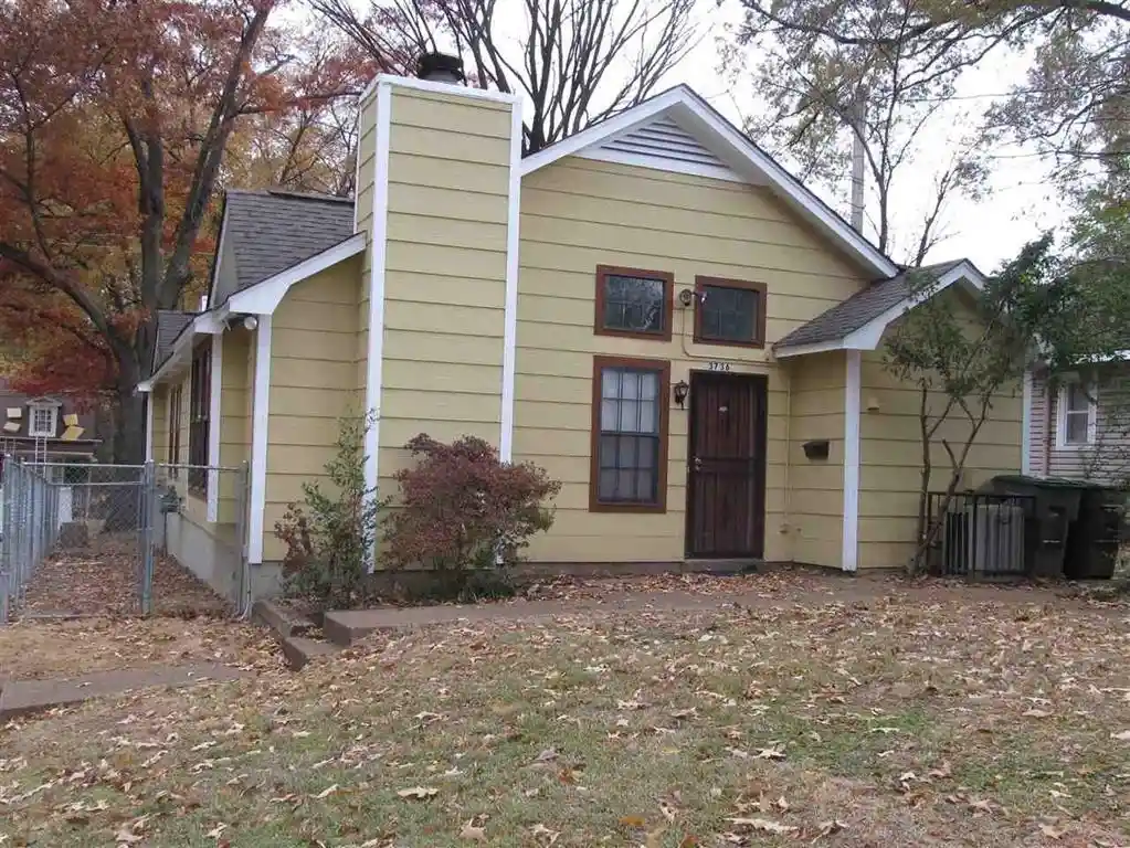 Townhouse for sale at 3736 Carnes Ave, Memphis, TN 38111 | MLS# 10229724