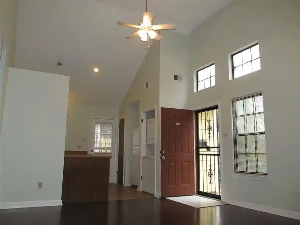 Photo 1 of Townhouse for sale at 3736 Carnes Ave, Memphis, TN 38111 | MLS# 10229724 | Listing updated on 2026-09-03