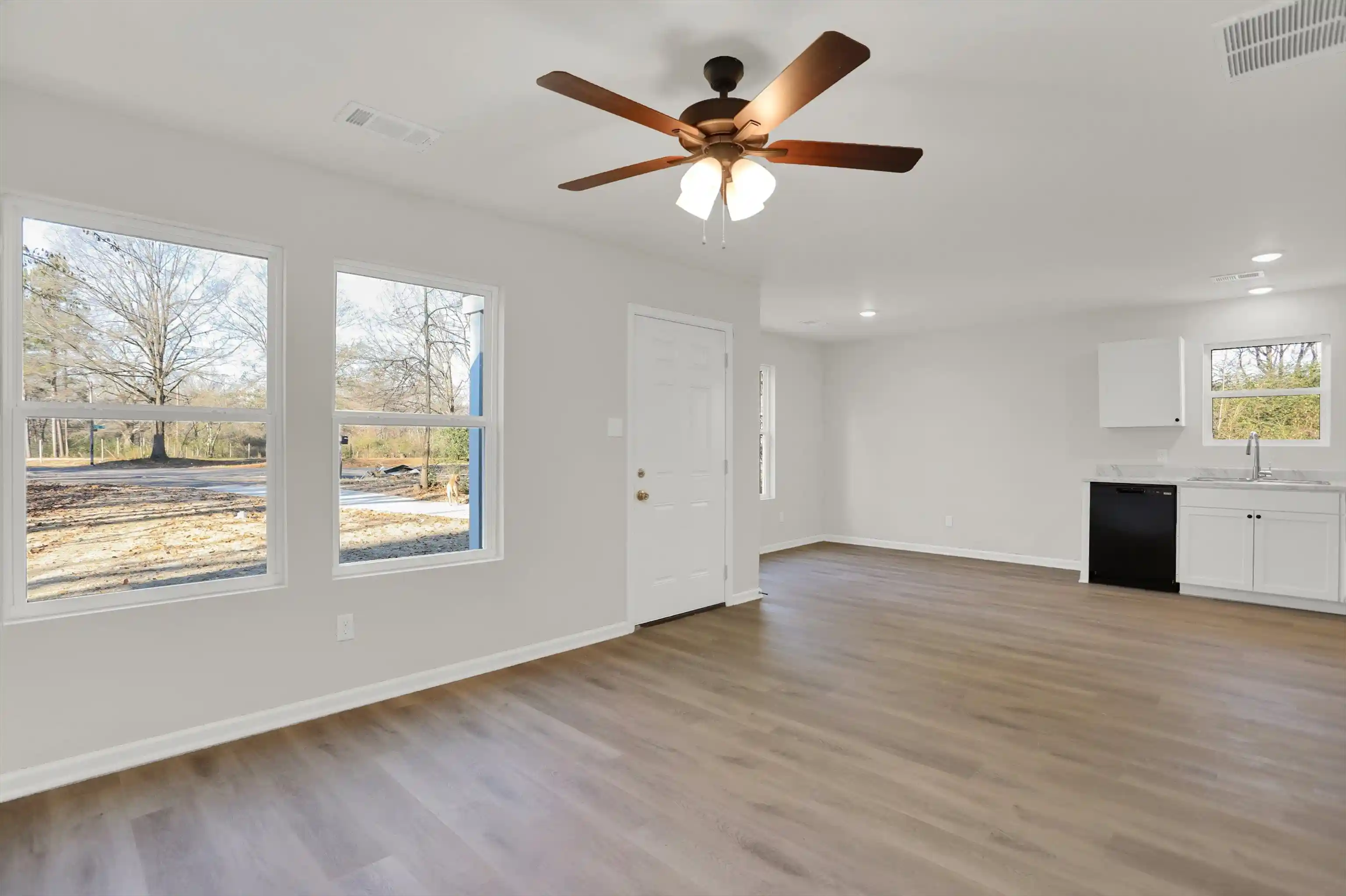 Photo 3 of Single family home for sale at 5046 Breckenwood Dr, Memphis, TN 38127 | MLS# 10229740 | Listing updated on 2026-09-03