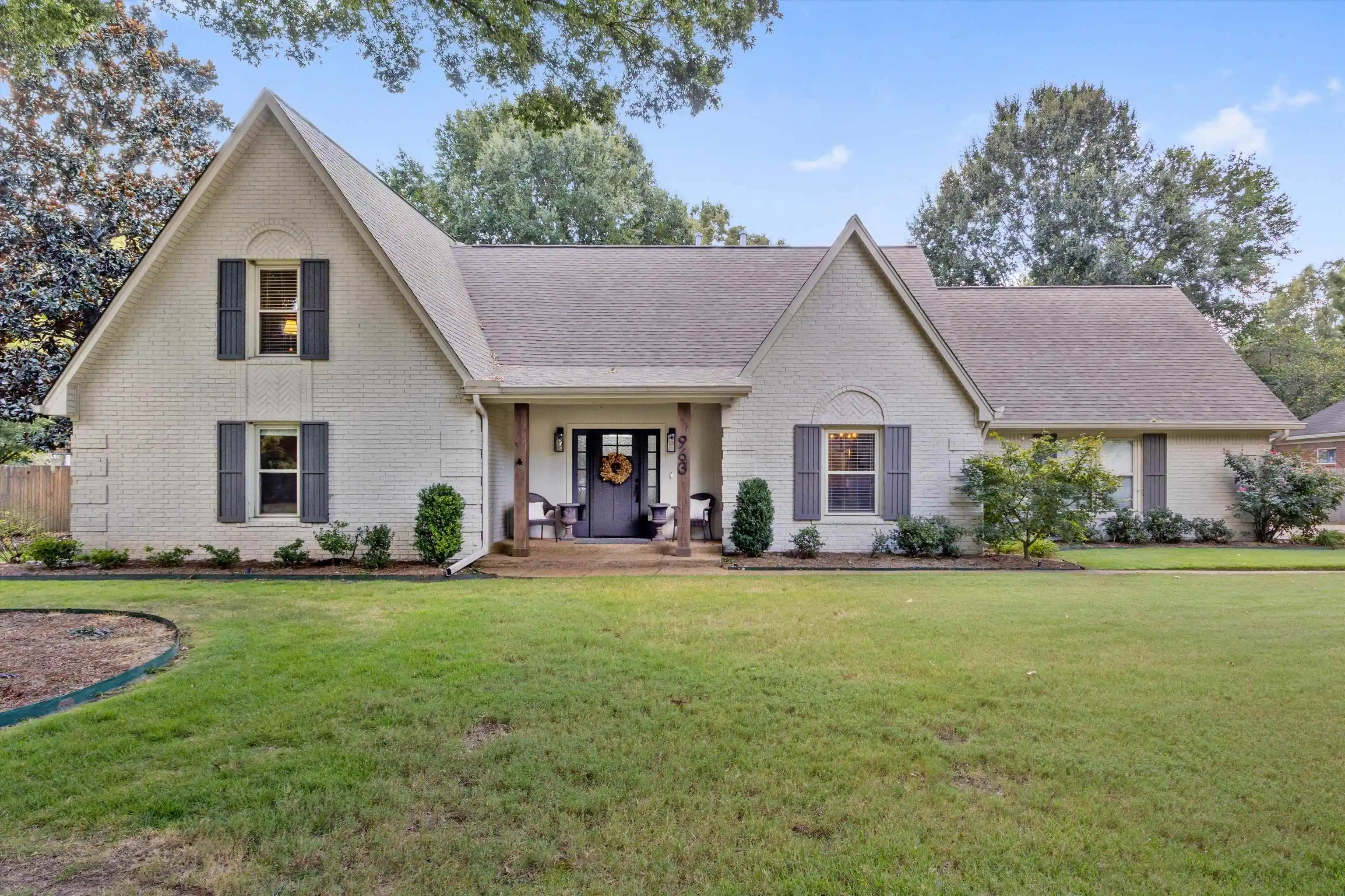 Photo 1 of Sale Pending at 963 Autumn Oaks Cir, Collierville, TN 38017 | MLS# 10229741 | Listing updated on 2026-09-05