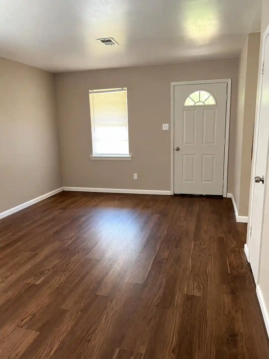 Photo 3 of Single family home for sale at 794 Nonconnah Rd, Memphis, TN 38109 | MLS# 10229744 | Listing updated on 2026-09-24