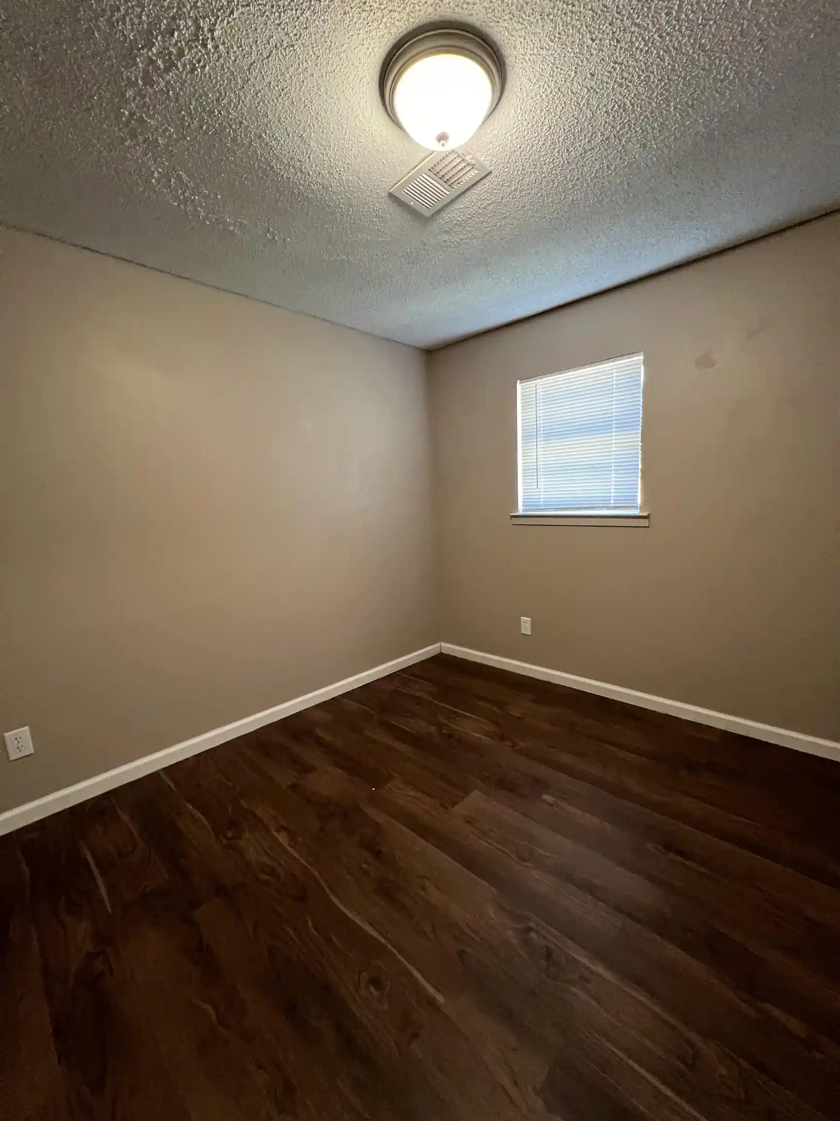 Photo 4 of Single family home for sale at 794 Nonconnah Rd, Memphis, TN 38109 | MLS# 10229744 | Listing updated on 2026-09-24