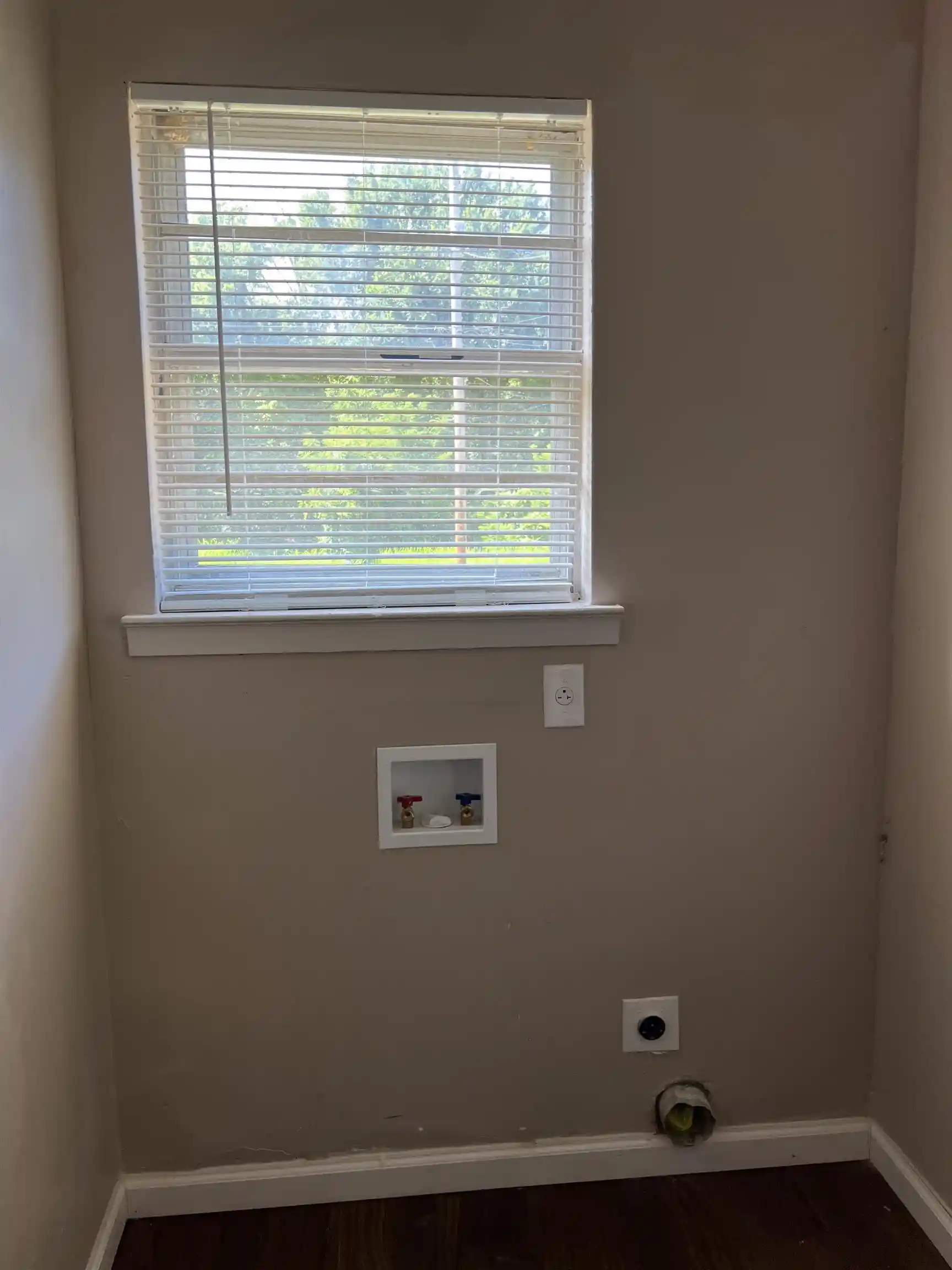 Photo 6 of Single family home for sale at 794 Nonconnah Rd, Memphis, TN 38109 | MLS# 10229744 | Listing updated on 2026-09-24