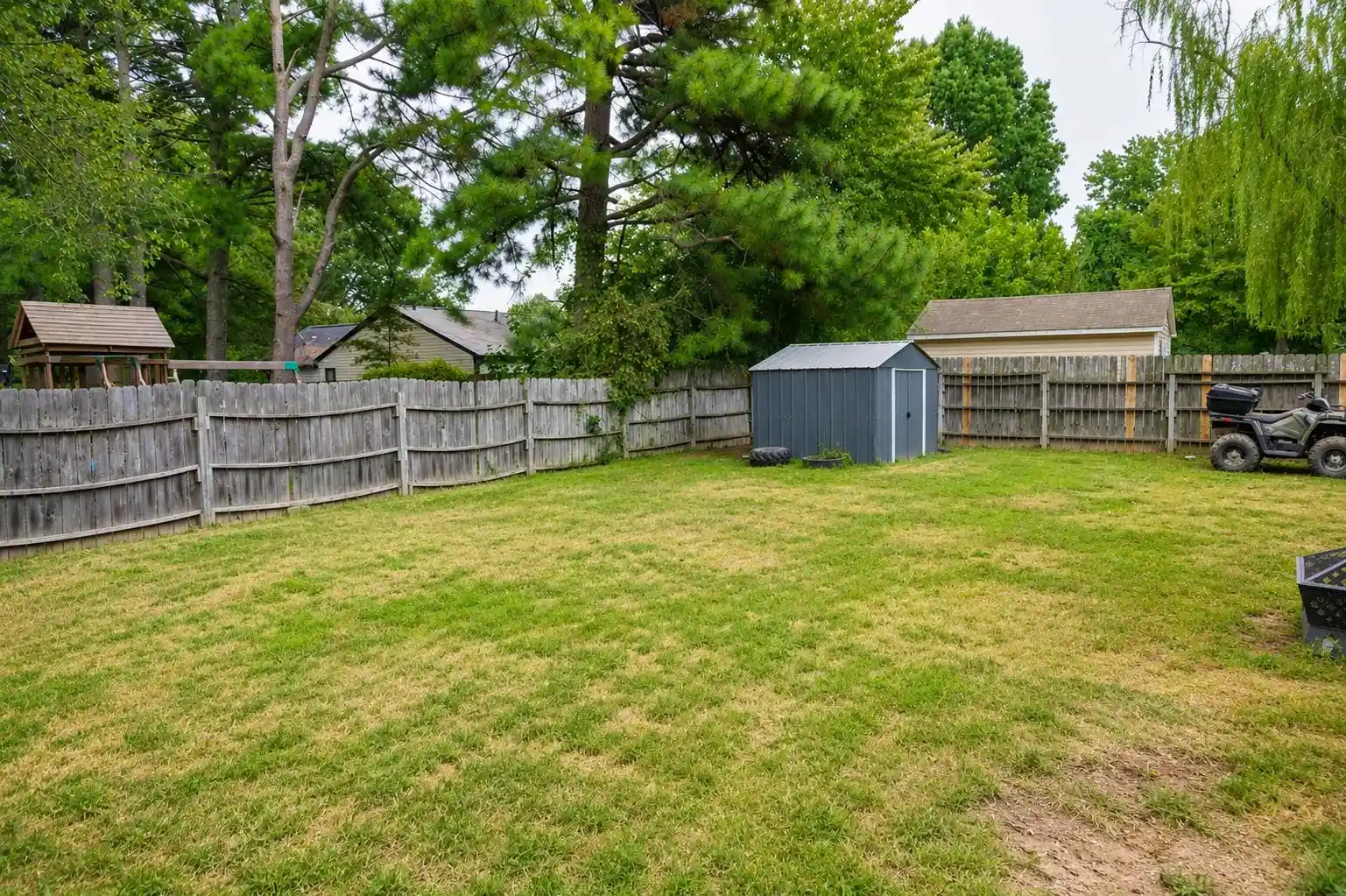 Photo 2 of Sale Pending at 3054 Leeridge Dr, Bartlett, TN 38134 | MLS# 10229755 | Listing updated on 2026-09-11