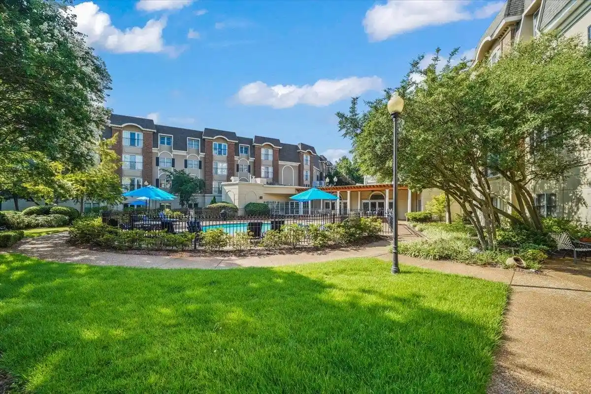 Photo 3 of Townhouse for sale at 5400 Park Ave #204, Memphis, TN 38119 | MLS# 10229764 | Listing updated on 2026-09-05