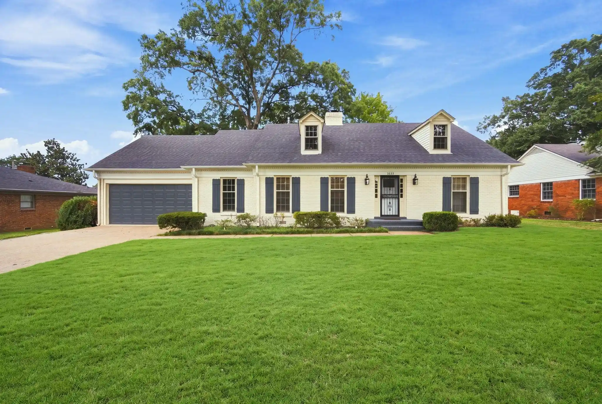 Photo 1 of Single family home for sale at 5256 Collingwood Rd, Memphis, TN 38117 | MLS# 10229765 | Listing updated on 2026-10-06