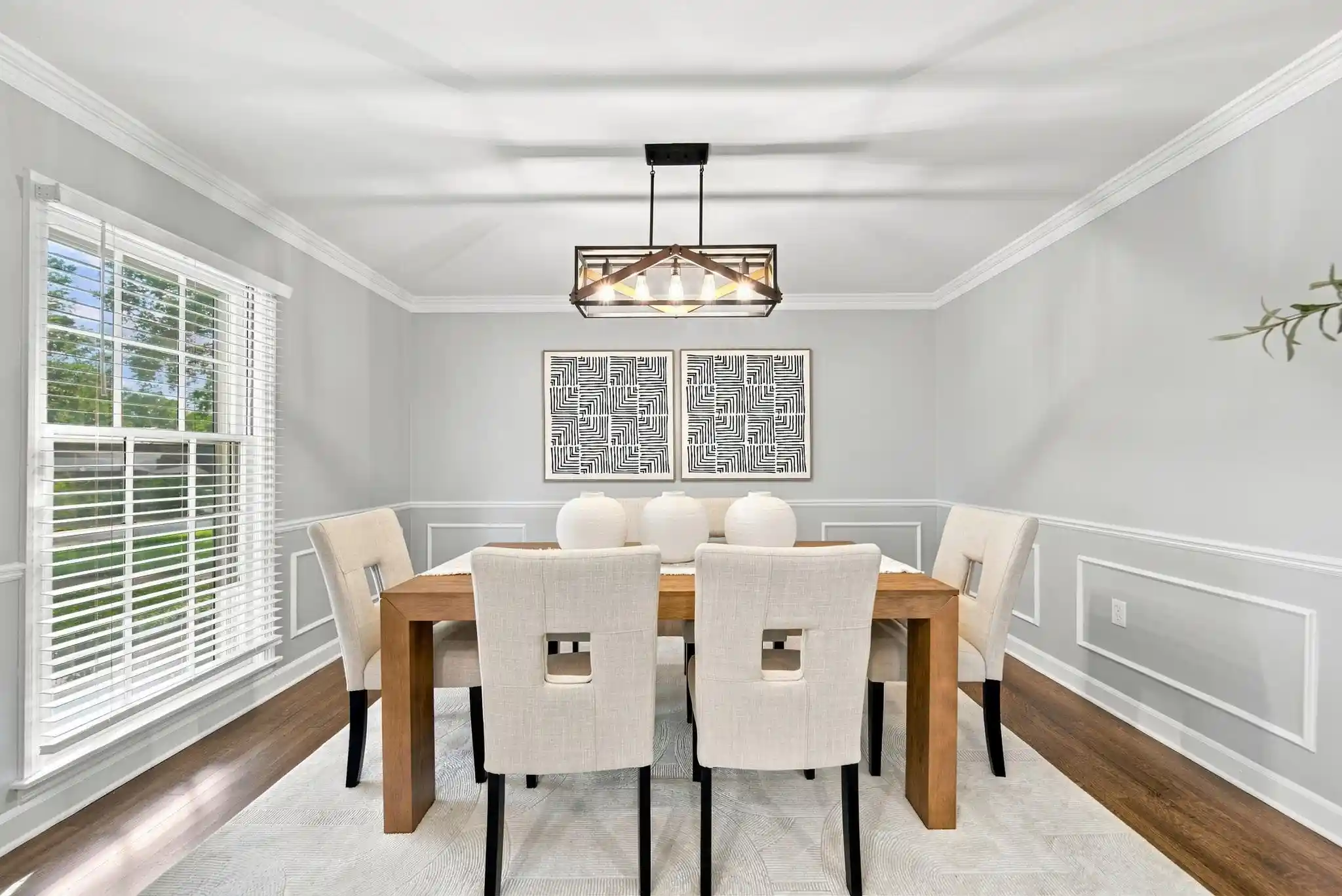 Photo 2 of Single family home for sale at 5256 Collingwood Rd, Memphis, TN 38117 | MLS# 10229765 | Listing updated on 2026-10-06