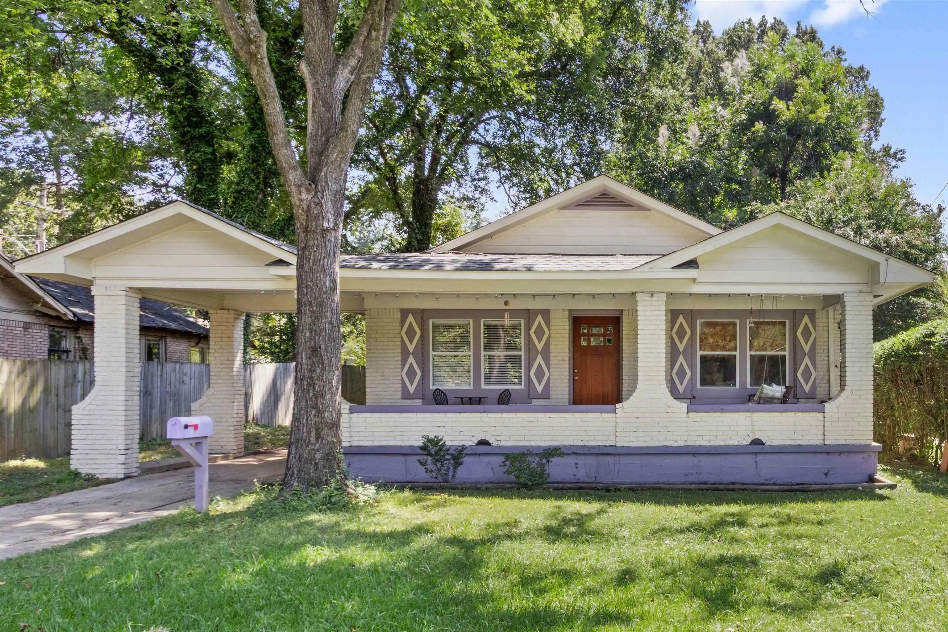Photo 1 of Sale Pending at 3097 Carnes Ave, Memphis, TN 38111 | MLS# 10229768 | Listing updated on 2026-09-11