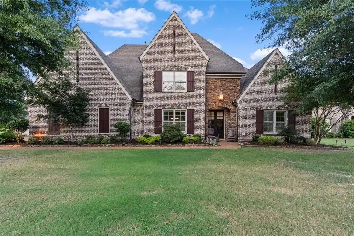 Photo 1 of Single family home for sale at 210 Saunders Crk Cir, Rossville, TN 38066 | MLS# 10229780 | Listing updated on 2026-10-01
