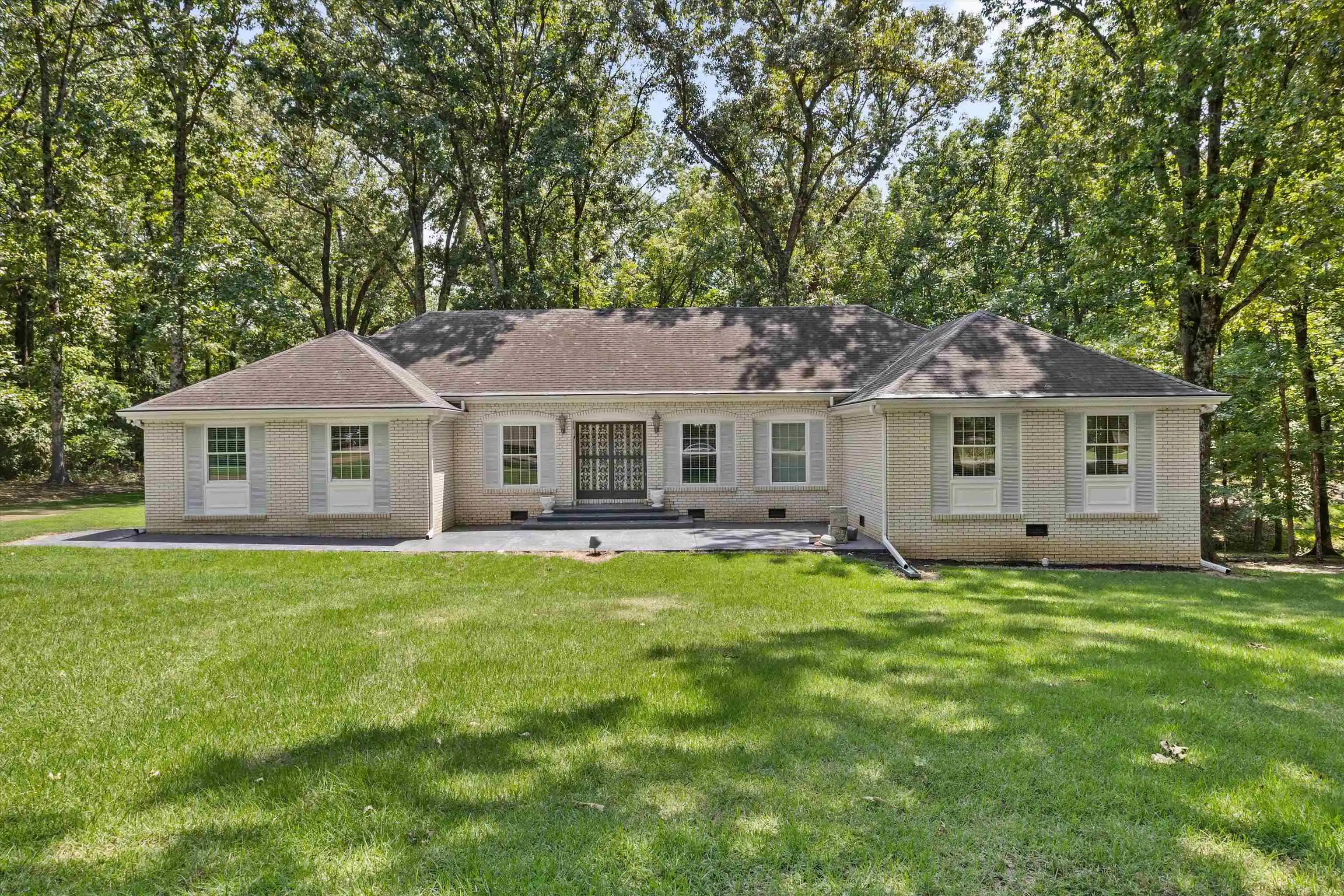 Photo 1 of Single family home for sale at 8425 Bon Lin Dr, Bartlett, TN 38133 | MLS# 10229781 | Listing updated on 2026-09-04