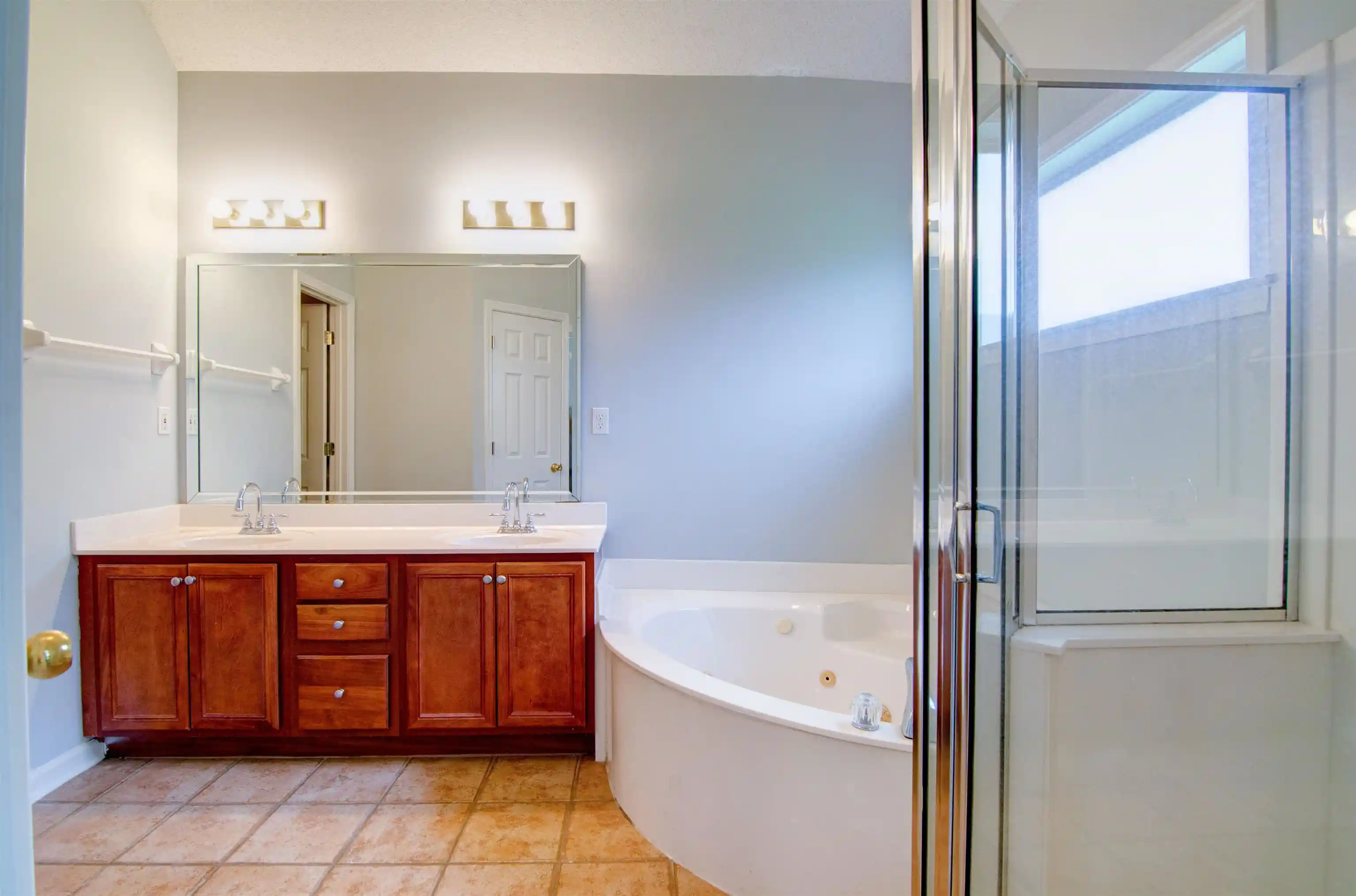 Photo 3 of Single family home for sale at 2613 Wood Sage Dr, Cordova, TN 38016 | MLS# 10229793 | Listing updated on 2026-10-01
