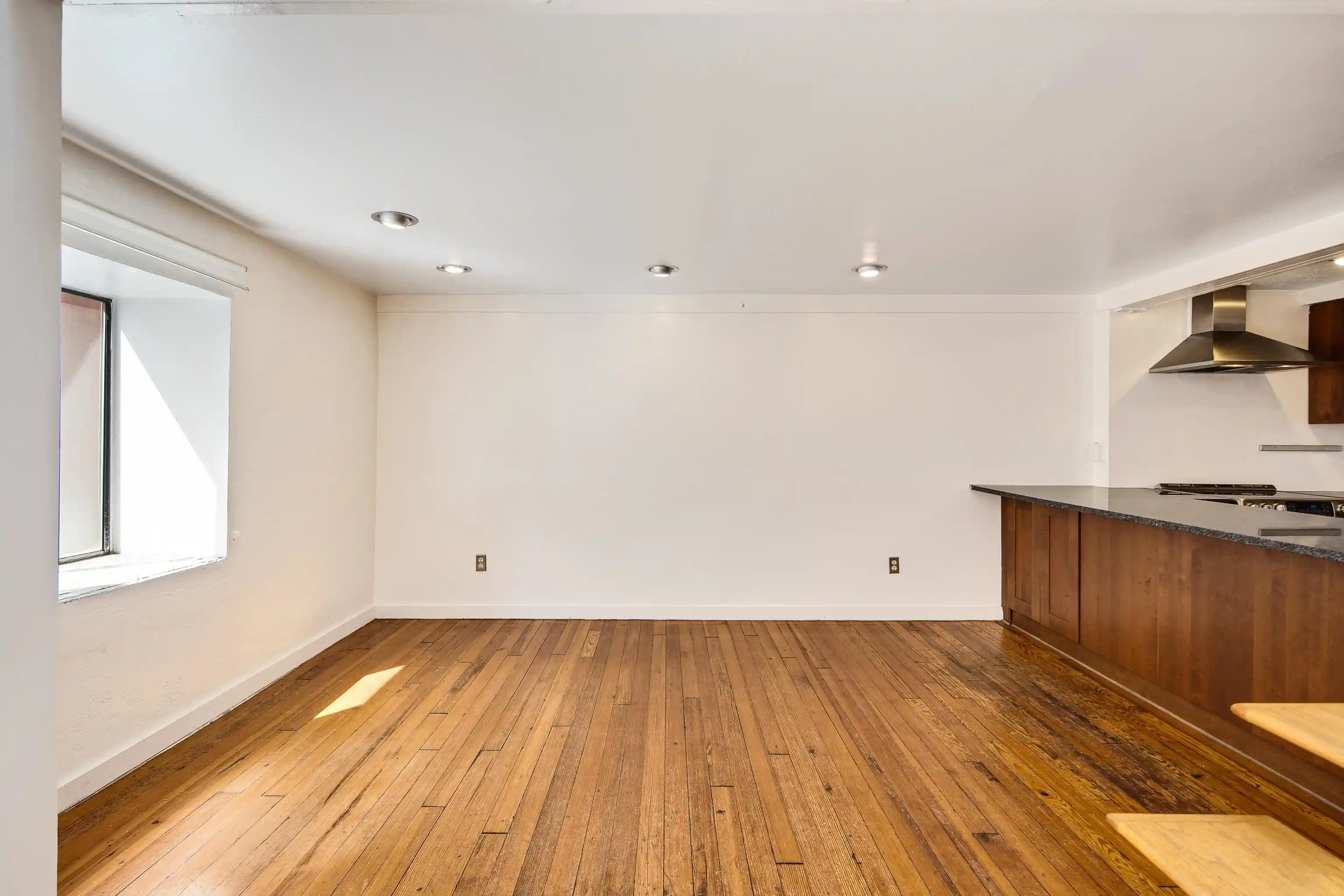 Listing Photo 3 - Condo for sale in building located at 107 S Front St, Memphis, TN 38103 - Unit #45
