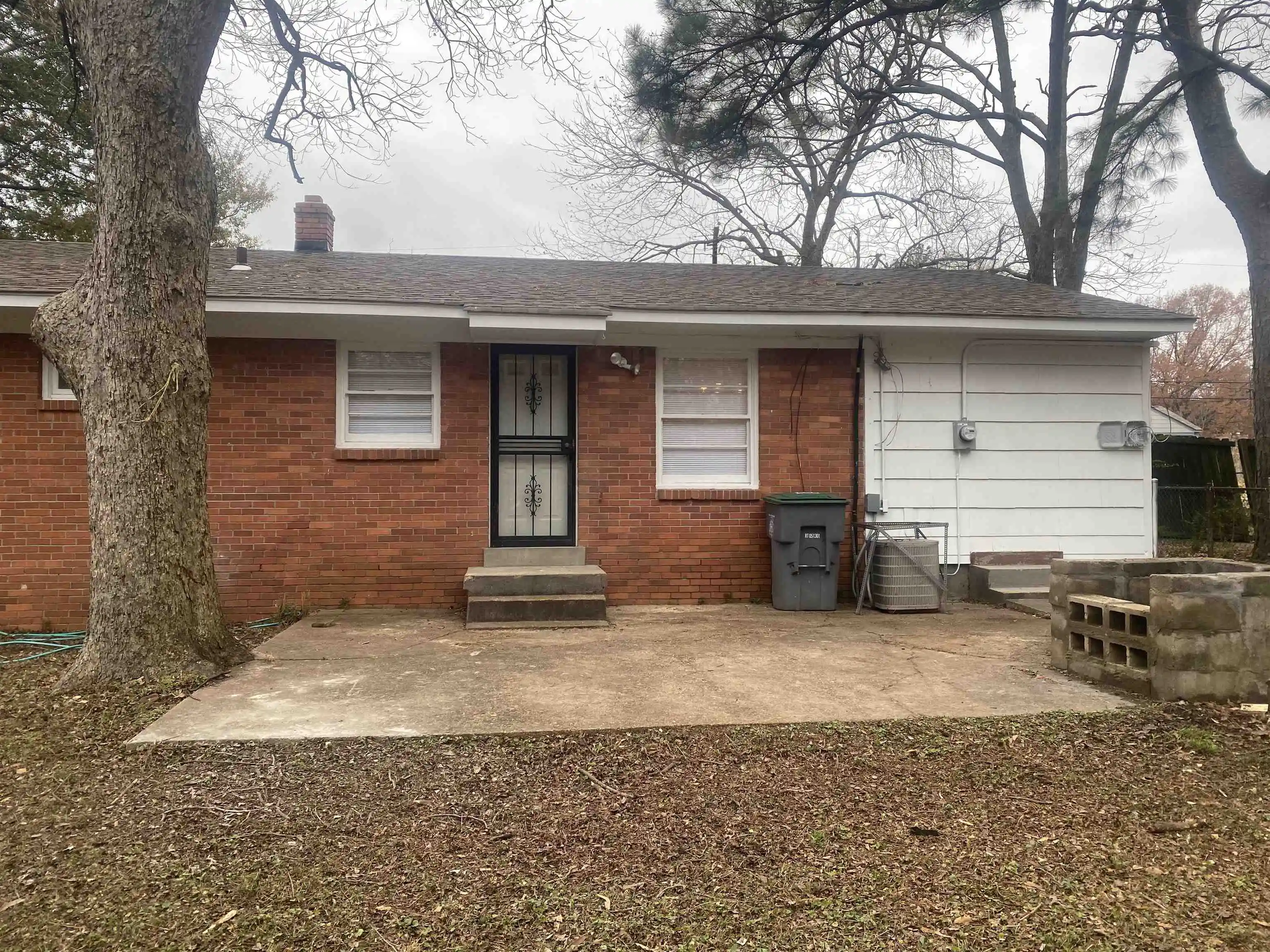Photo 2 of Single family home for sale at 894 Vaughn Rd, Memphis, TN 38122 | MLS# 10229819 | Listing updated on 2026-09-14