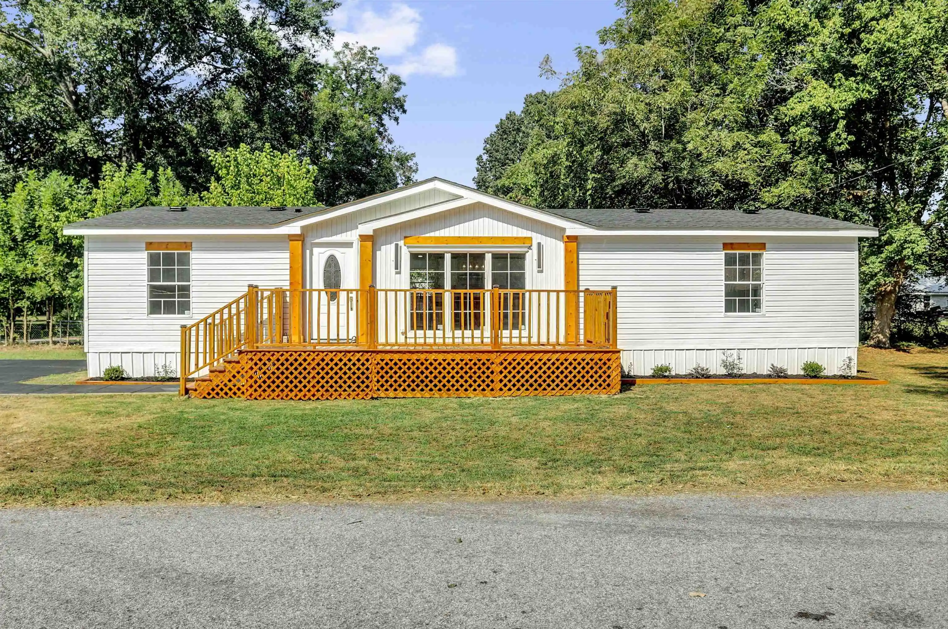Photo 1 of Single family home for sale at 25 Somerville St, Moscow, TN 38057 | MLS# 10229820 | Listing updated on 2026-09-14