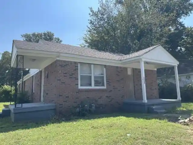 Photo 1 of Multi family home for sale at 802 Cella St, Memphis, TN 38114 | MLS# 10229827 | Listing updated on 2026-09-09