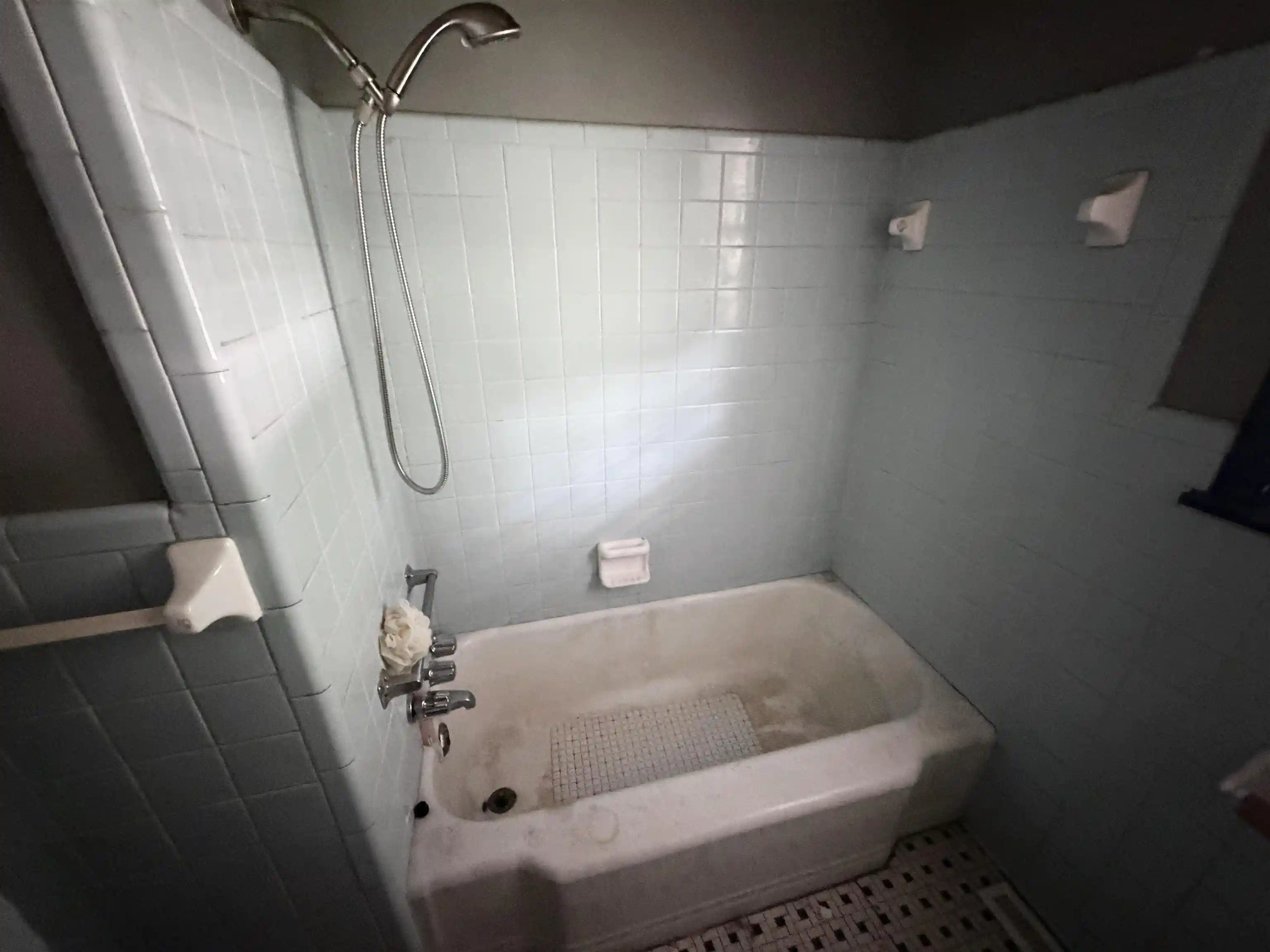 Photo 3 of Single family home for sale at 1269 Colonial Rd, Memphis, TN 38117 | MLS# 10229835 | Listing updated on 2026-10-02