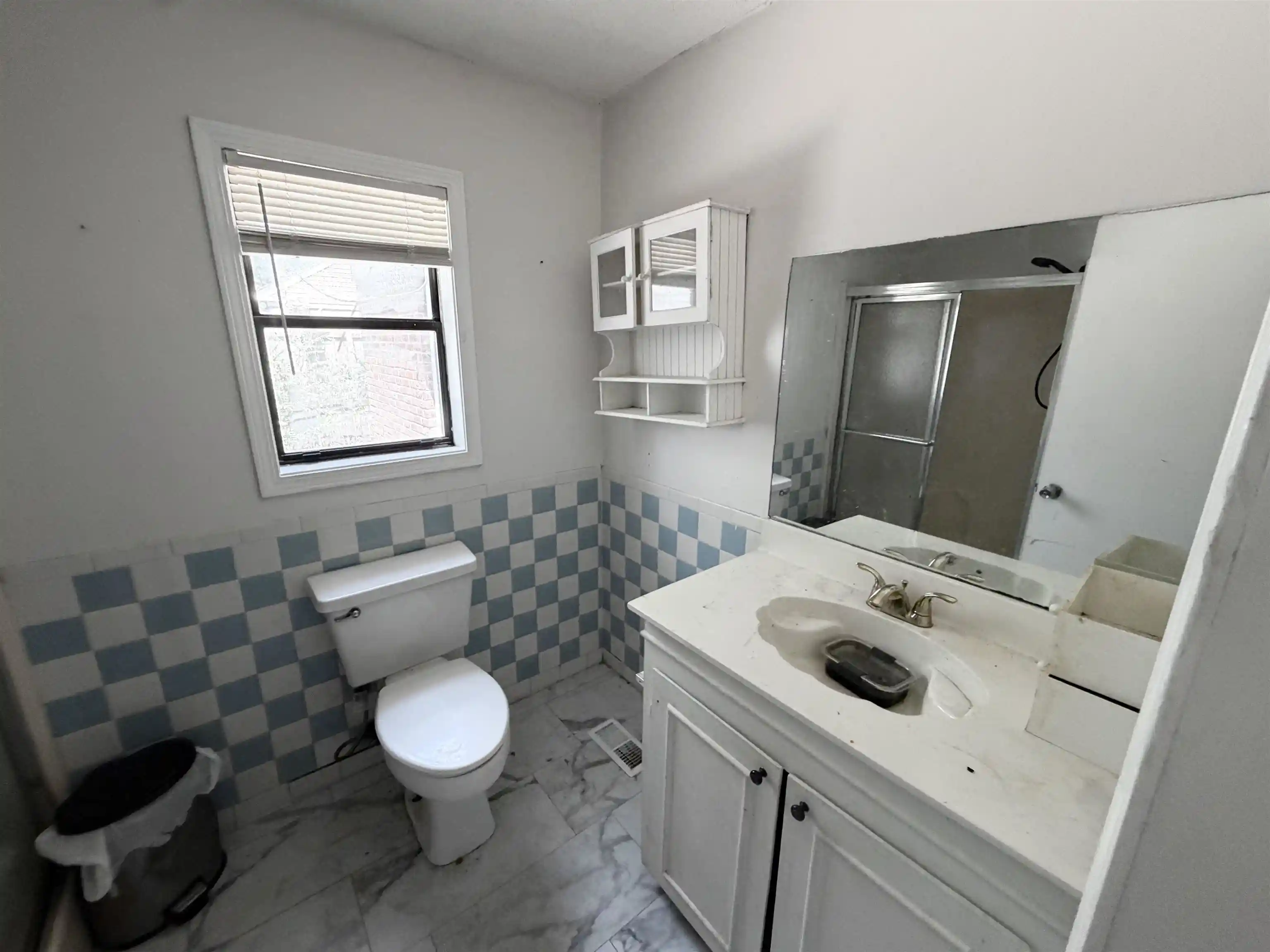 Photo 3 of Single family home for sale at 1269 Colonial Rd, Memphis, TN 38117 | MLS# 10229835 | Listing updated on 2026-10-02