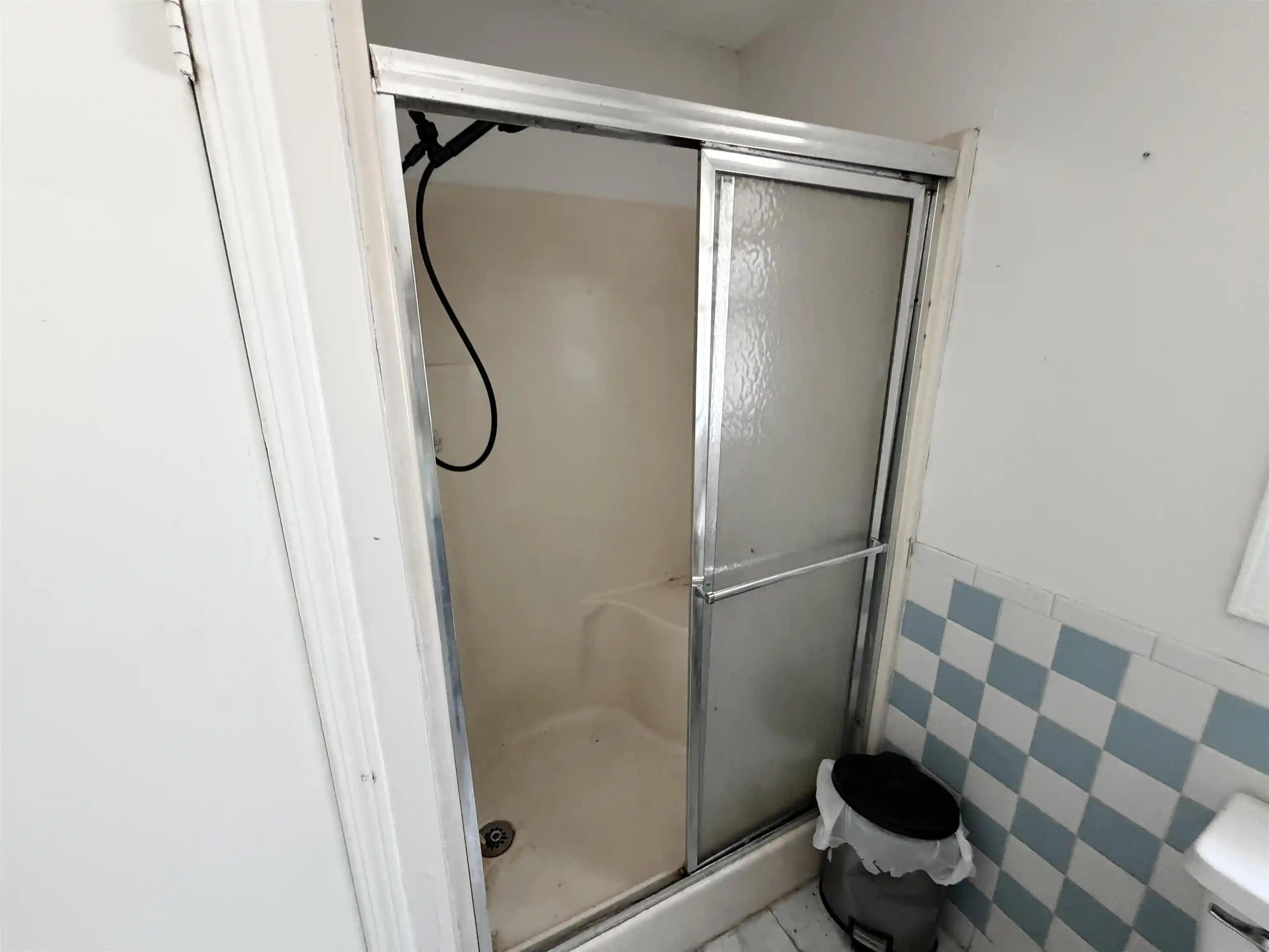 Photo 4 of Single family home for sale at 1269 Colonial Rd, Memphis, TN 38117 | MLS# 10229835 | Listing updated on 2026-10-02