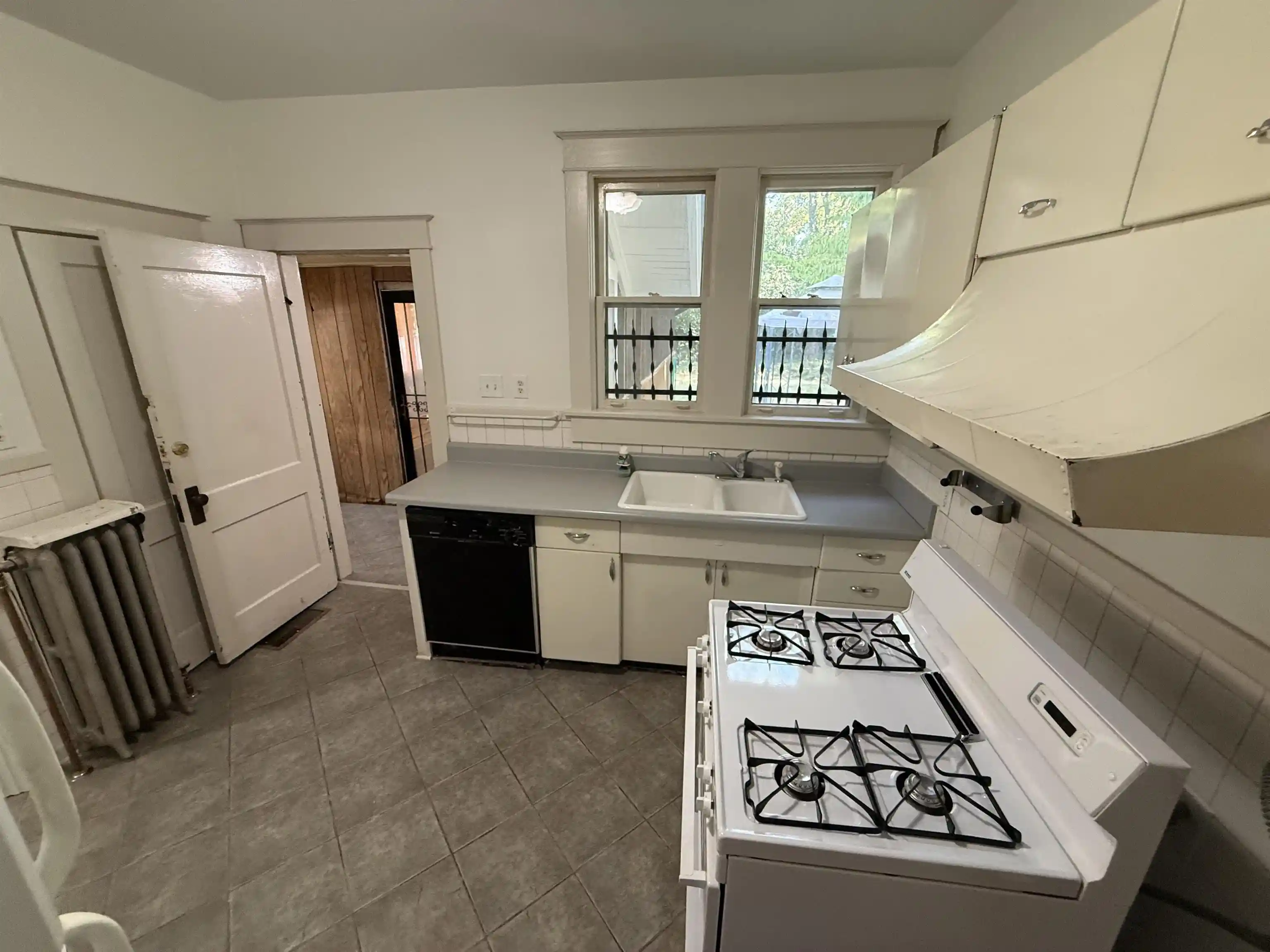 Photo 16 of Single family home for sale at 1874 Walker Dr, Memphis, TN 38114 | MLS# 10229843 | Listing updated on 2026-09-14