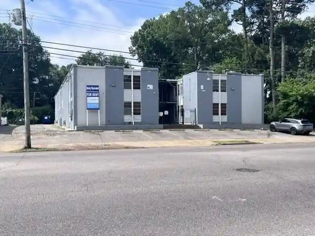 Listing Photo 4 - Condo for sale in building located at 1283 E Raines Ave, Memphis, TN 38116