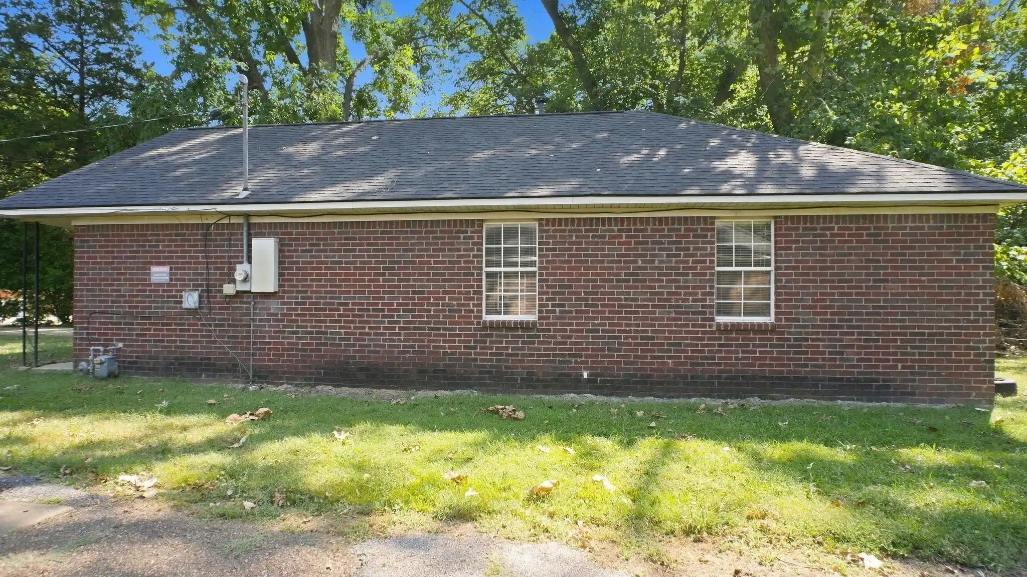 Photo 4 of Single family home for sale at 3875 Fizer Ave, Memphis, TN 38111 | MLS# 10229855 | Listing updated on 2026-10-29