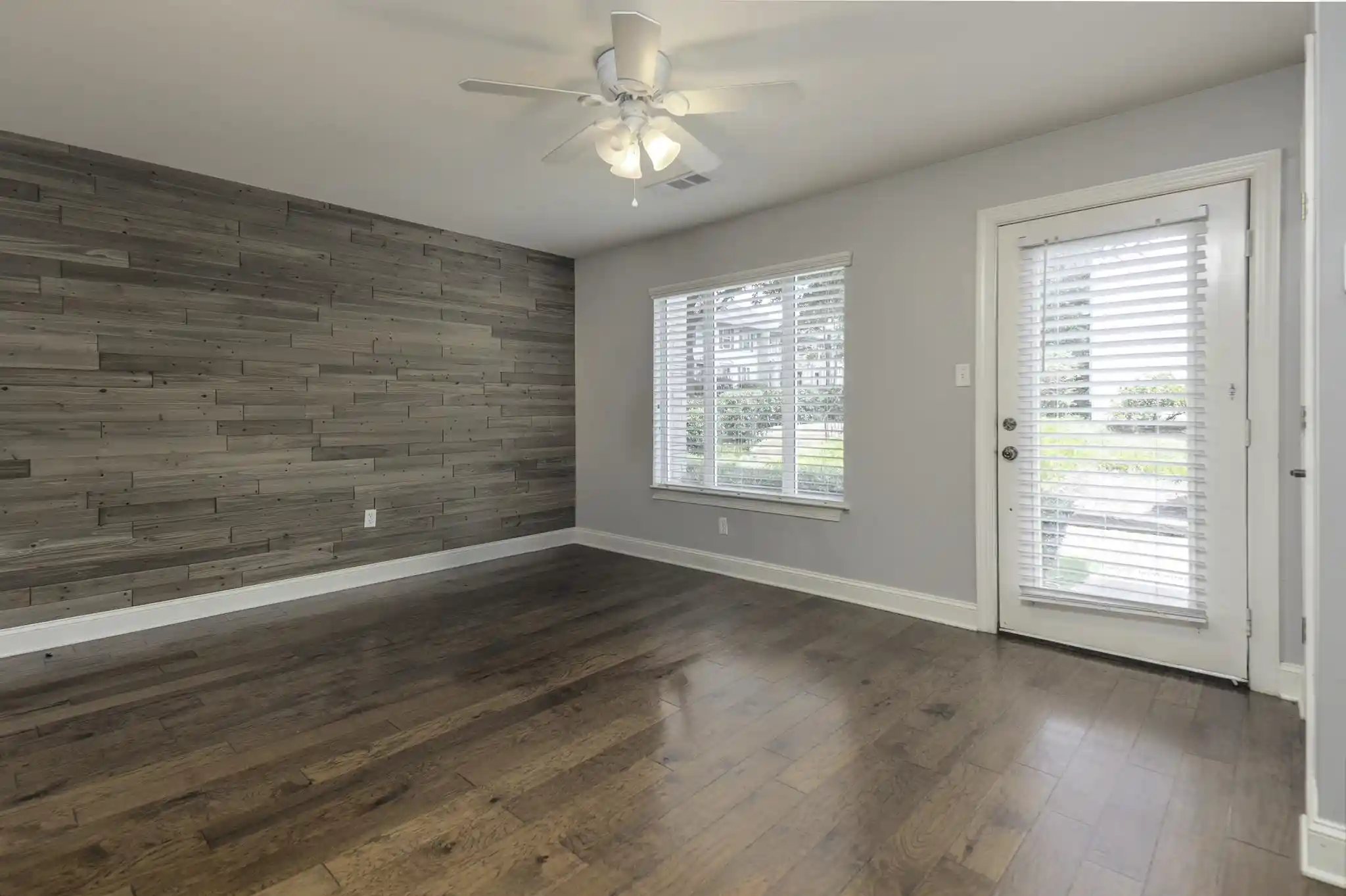 Photo 4 of Condo for sale at 2256 W Germantown Sq, Germantown, TN 38138 | MLS# 10229860 | Listing updated on 2026-09-14