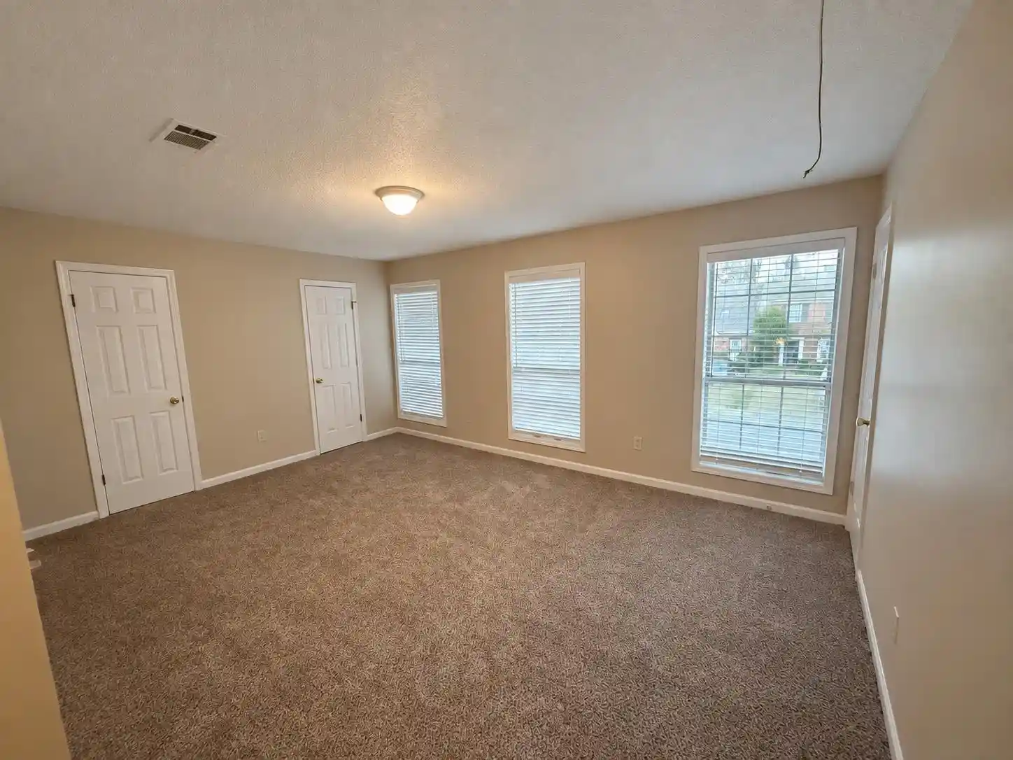 Photo 3 of Sale Pending at 3719 Deer Forest Dr, Memphis, TN 38115 | MLS# 10229864 | Listing updated on 2026-09-09