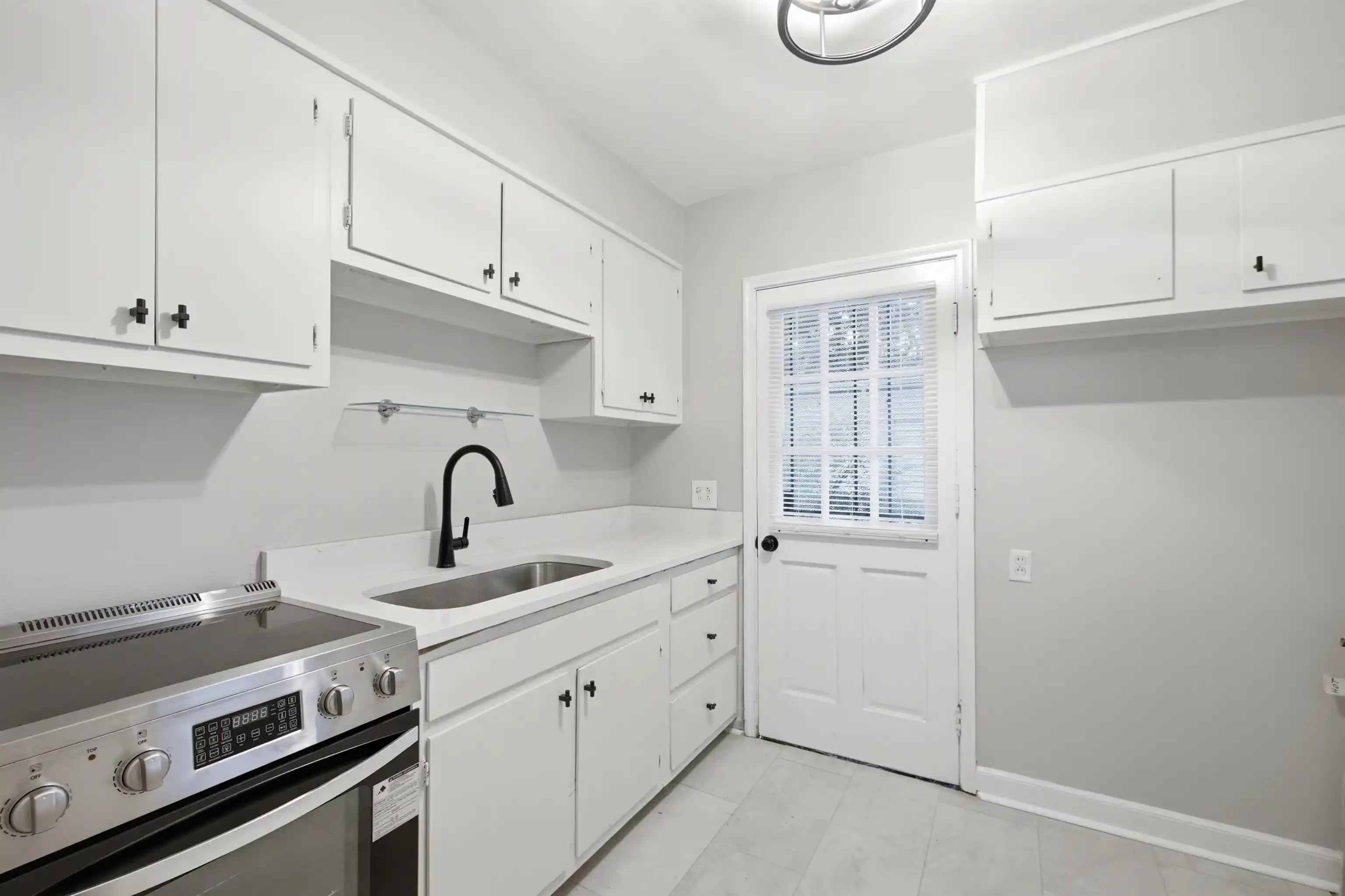 Photo 3 of Single family home for sale at 3551 Mayflower Ave, Memphis, TN 38122 | MLS# 10229873 | Listing updated on 2026-09-26