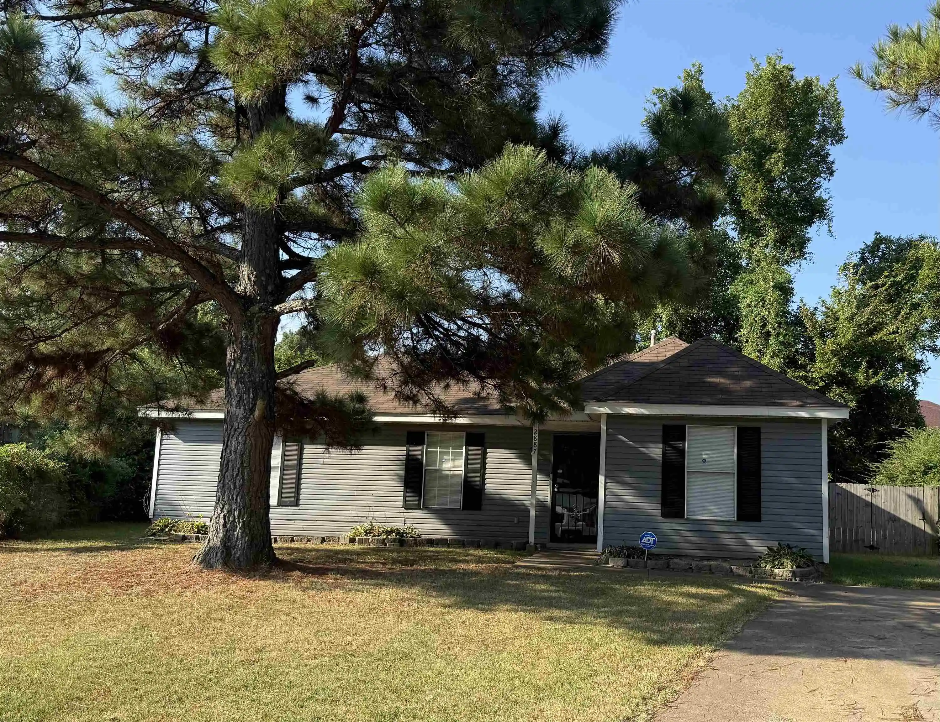 Photo 1 of Single family home for sale at 2887 Letrec Cv, Memphis, TN 38127 | MLS# 10229876 | Listing updated on 2026-09-15
