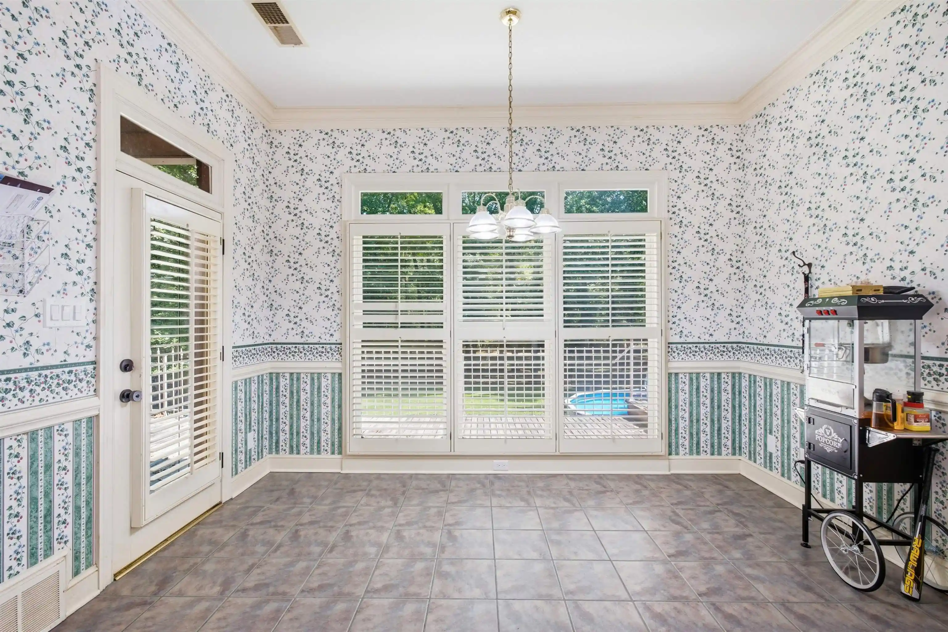 Photo 3 of Single family home for sale at 4546 Oak Rd, Bartlett, TN 38002 | MLS# 10229879 | Listing updated on 2026-09-16