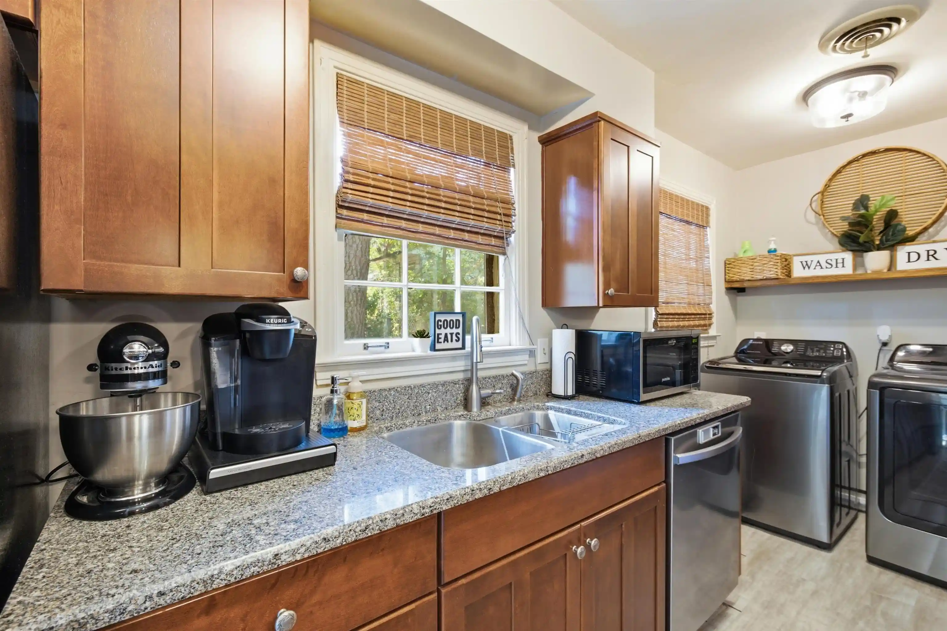 Photo 3 of Single family home for sale at 5091 Newcastle Ave, Memphis, TN 38117 | MLS# 10229881 | Listing updated on 2026-10-05