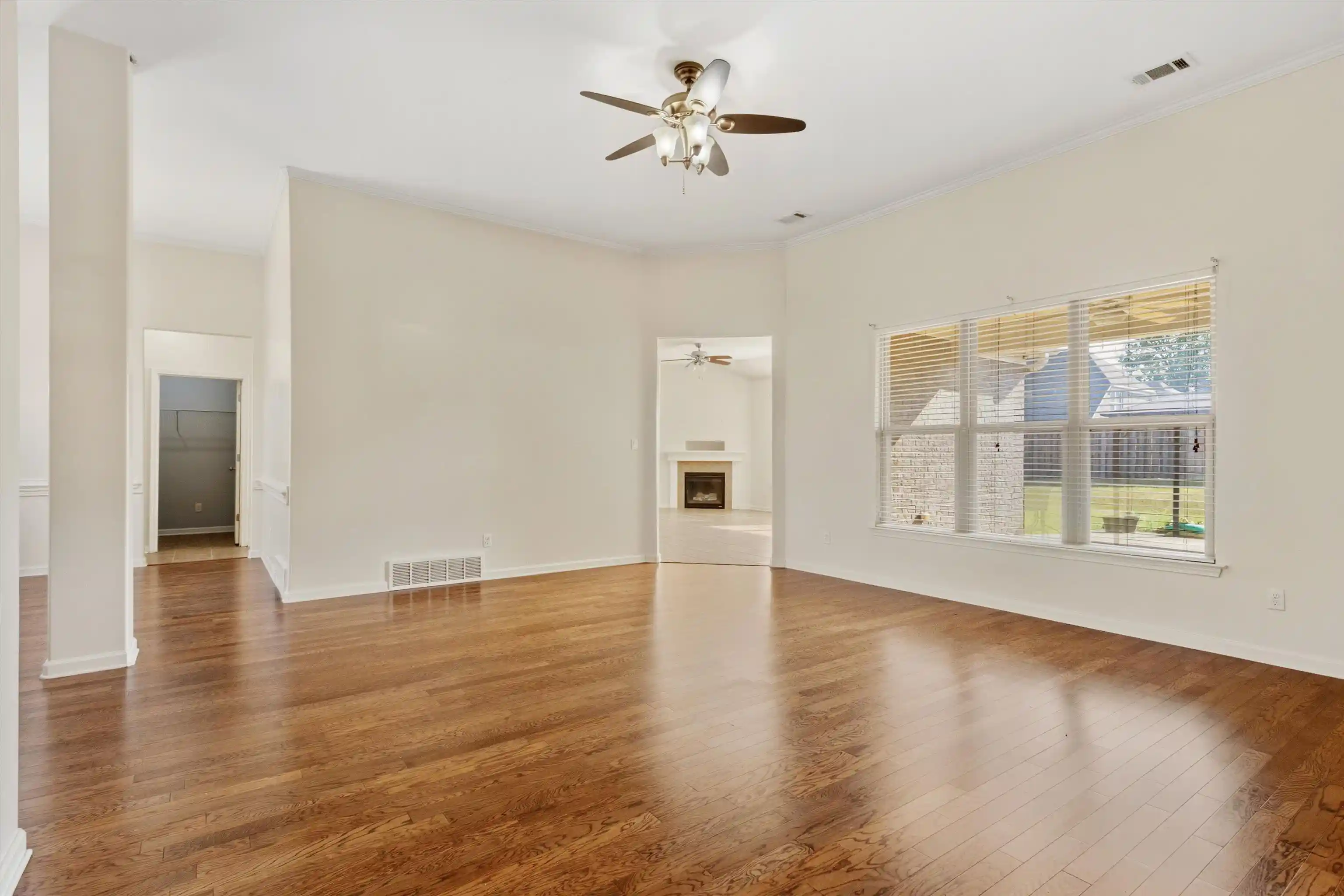 Photo 3 of Sale Pending at 4646 Nob Hl Dr, Bartlett, TN 38002 | MLS# 10229884 | Listing updated on 2026-09-09