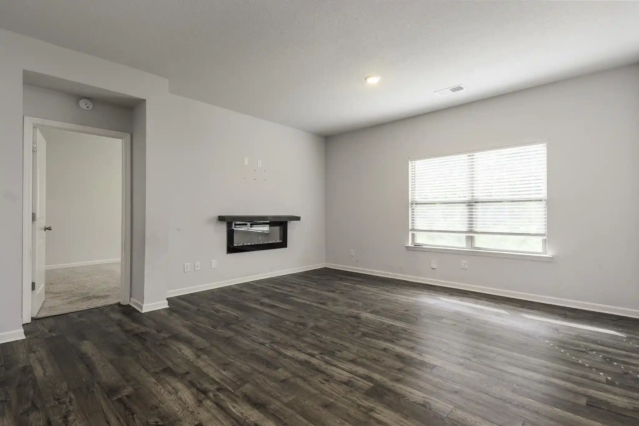 Photo 4 of Single family home for sale at 8781 Mary Francis Dr, Southaven, MS 38671 | MLS# 10229891 | Listing updated on 2026-09-08