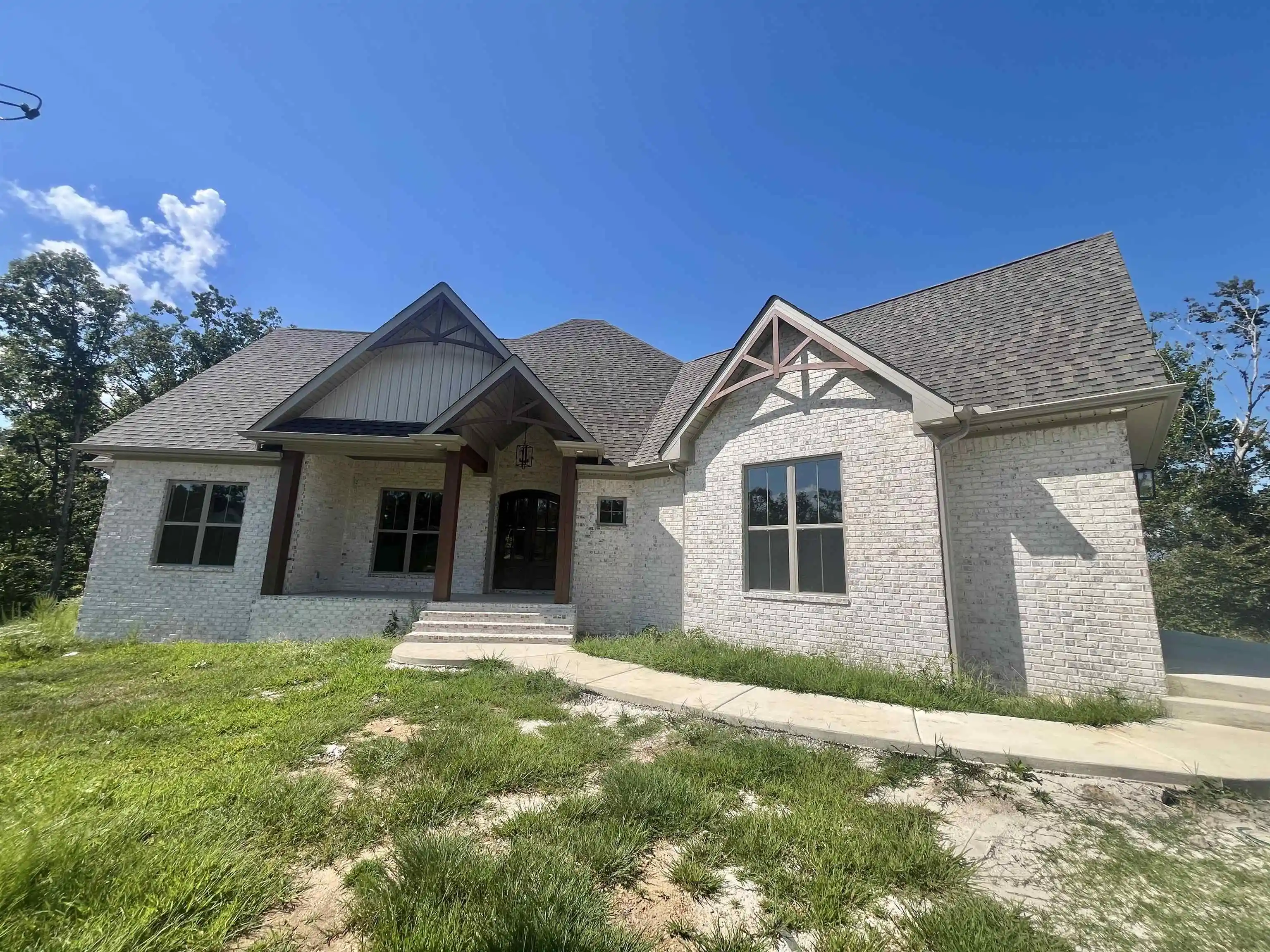 Photo 1 of Single family home for sale at 200 Dalton Cv, Savannah, TN 38372 | MLS# 10229899 | Listing updated on 2026-09-06