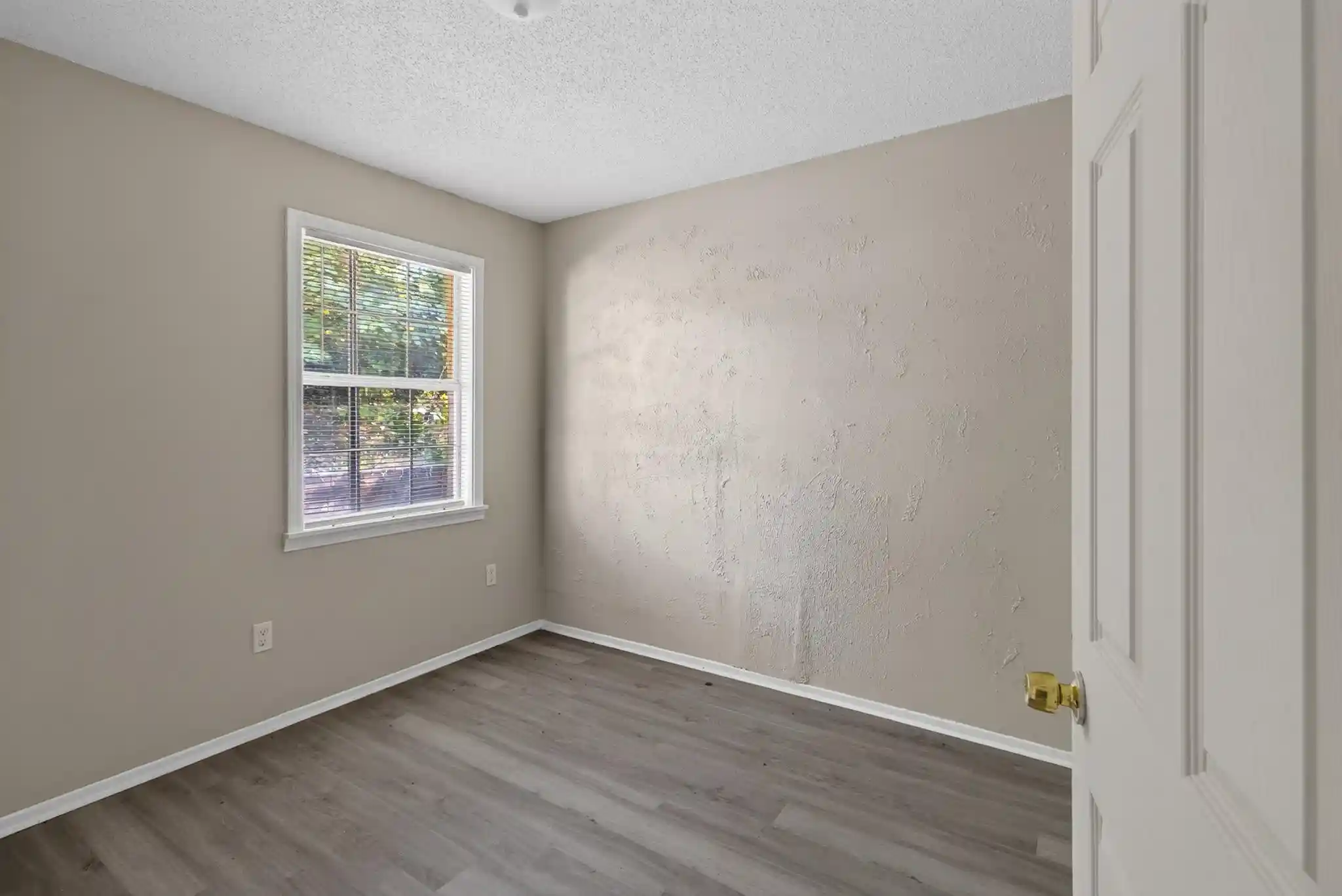 Listing Photo 4 - Condo for sale in building located at 1178 N Evergreen St, Memphis, TN 38108