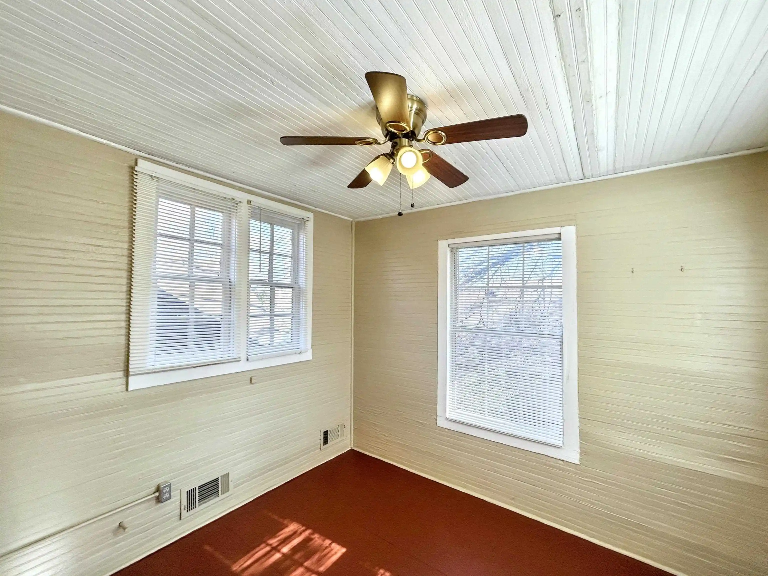 Listing Photo 4 - Condo for sale in building located at 2023 Young Ave, Memphis, TN 38104