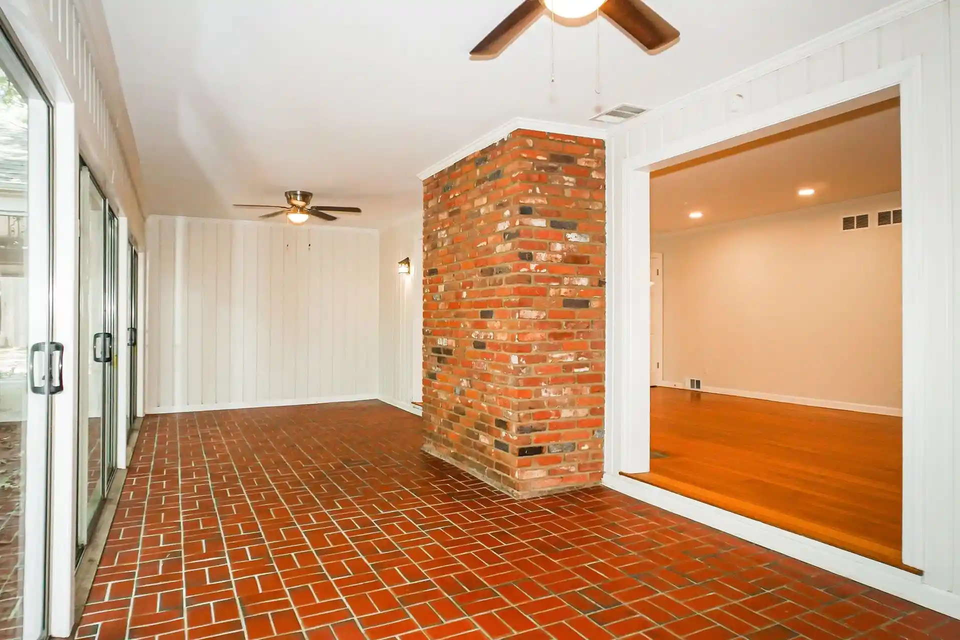 Photo 3 of Single family home for sale at 2415 Kirby Rd, Memphis, TN 38119 | MLS# 10230001 | Listing updated on 2026-09-17