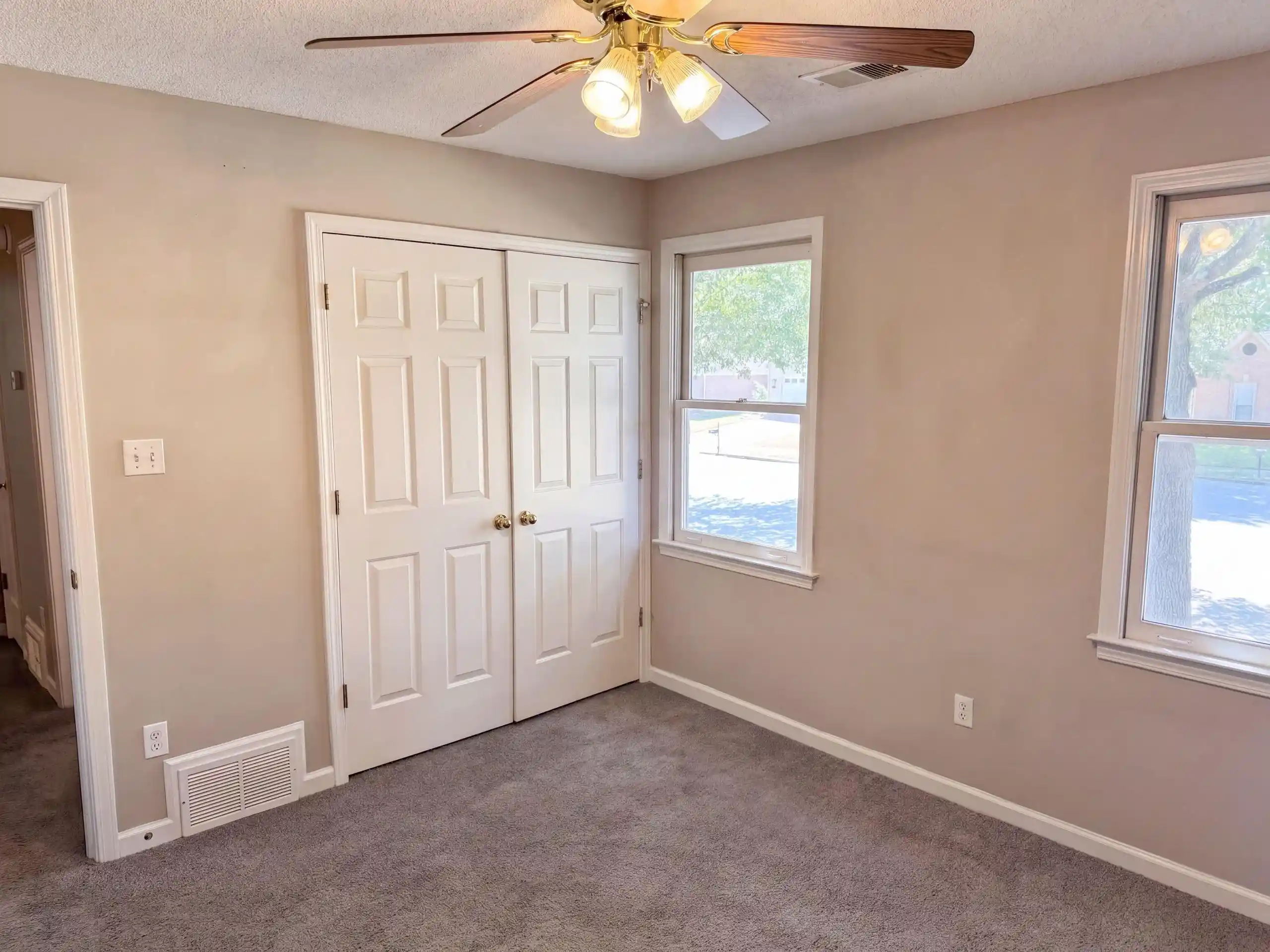 Photo 3 of Single family home for sale at 164 Doris Meadow Cv, Collierville, TN 38017 | MLS# 10230003 | Listing updated on 2026-09-08
