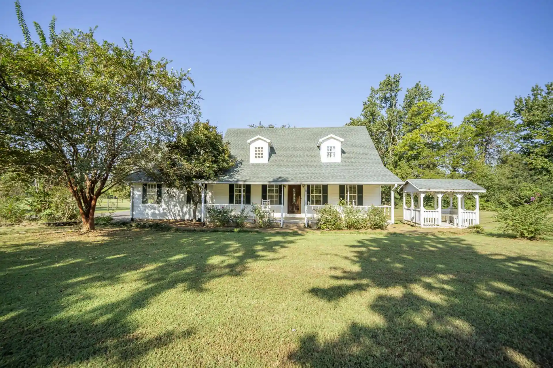 Photo 1 of Single family home for sale at 105 Katherine Ln, Savannah, TN 38372 | MLS# 10230012 | Listing updated on 2026-09-08