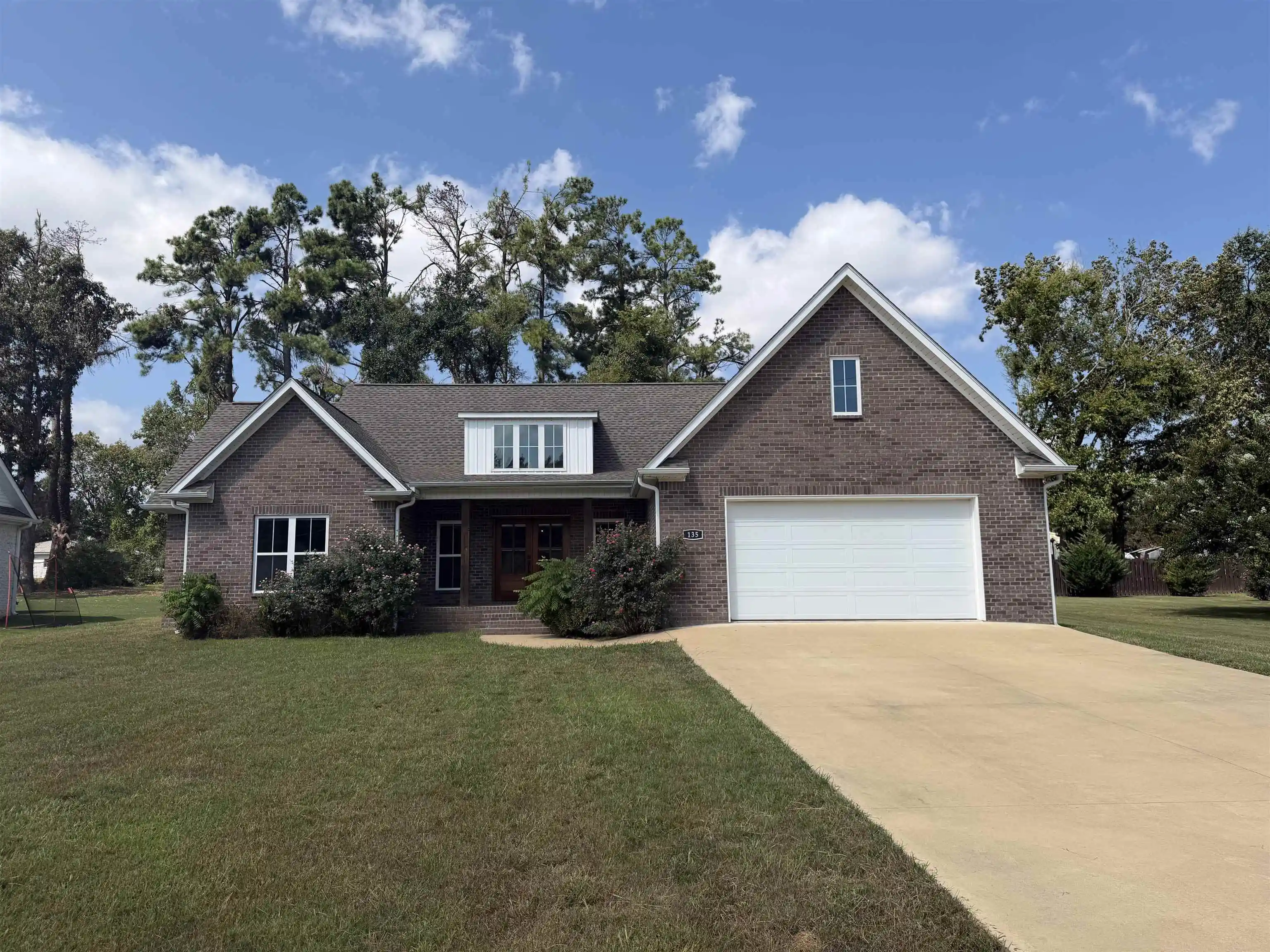 Photo 1 of Single family home for sale at 135 Rb Dr, Savannah, TN 38372 | MLS# 10230018 | Listing updated on 2026-09-08