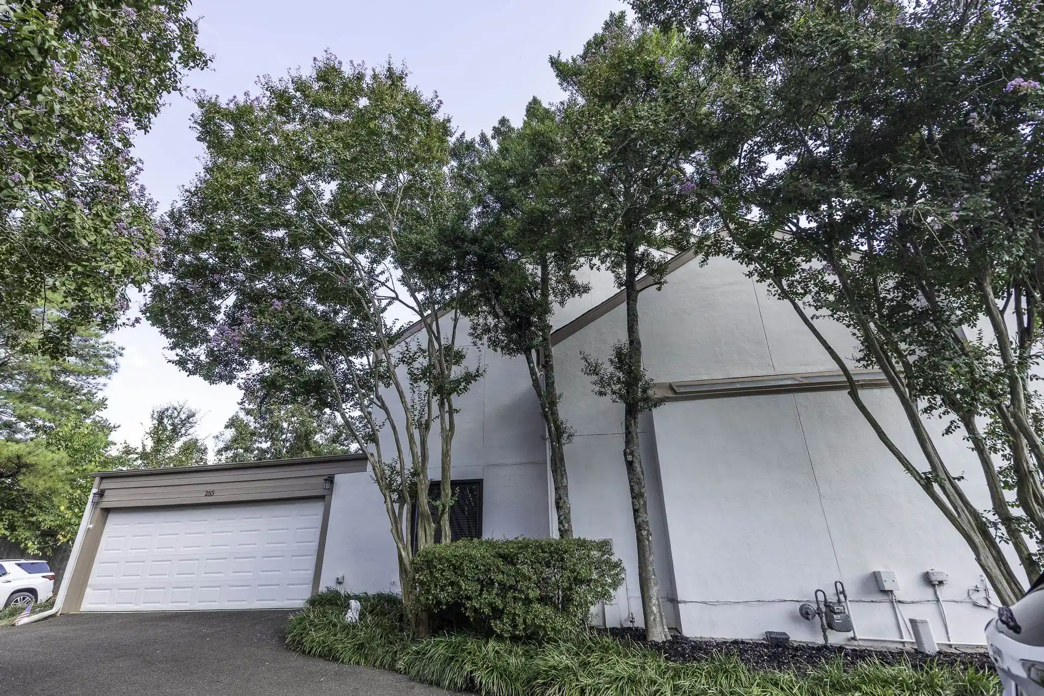 Photo 1 of Townhouse for sale at 255 Aviva Dr, Memphis, TN 38120 | MLS# 10230026 | Listing updated on 2026-09-09