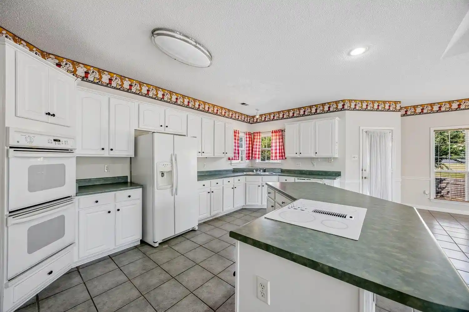 Photo 3 of Single family home for sale at 8561 Bay Orchard Ln, Cordova, TN 38018 | MLS# 10230032 | Listing updated on 2026-10-06