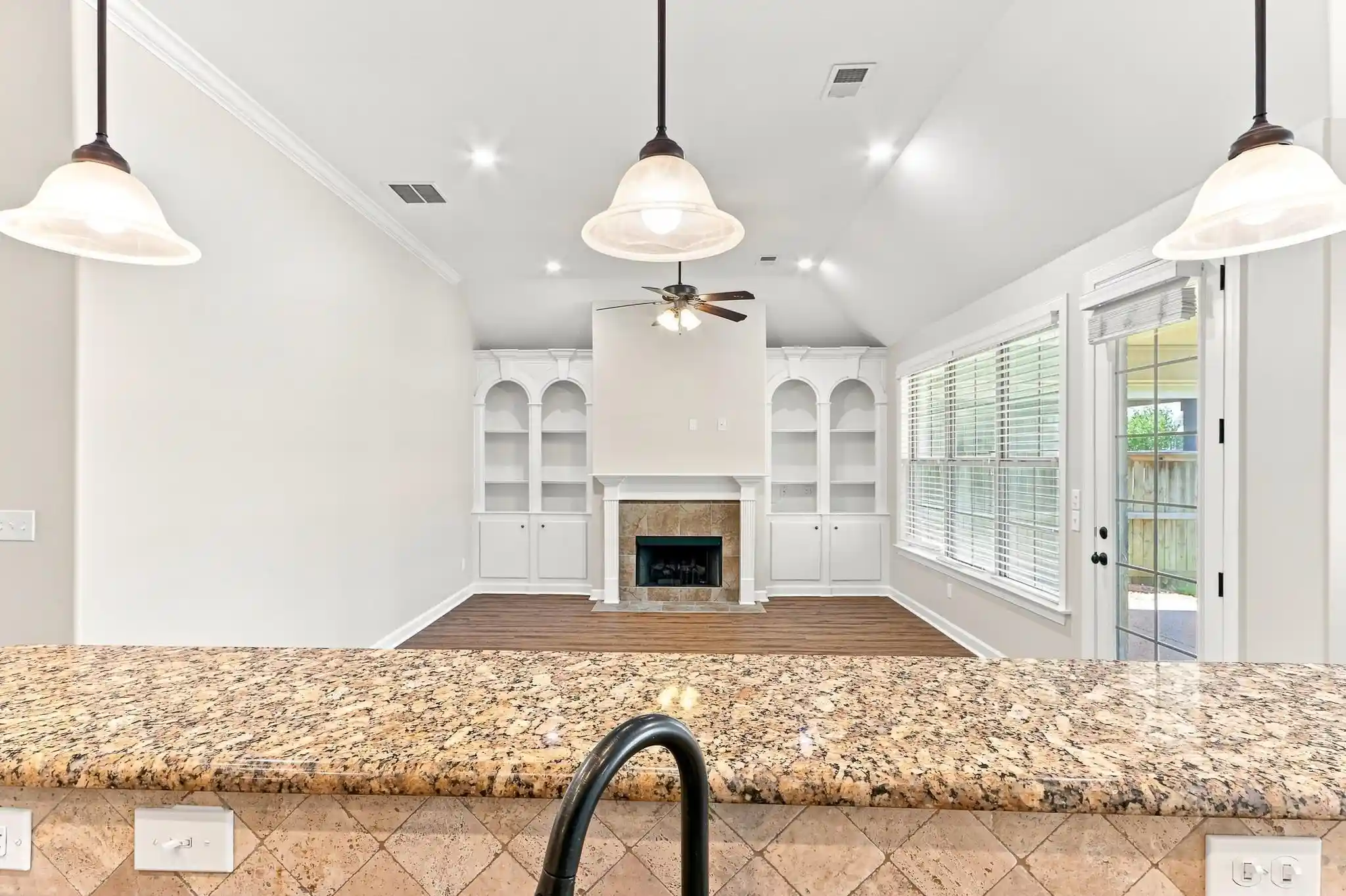 Photo 3 of Single family home for sale at 8522 Woodland Rose Cir, Cordova, TN 38016 | MLS# 10230040 | Listing updated on 2026-10-09