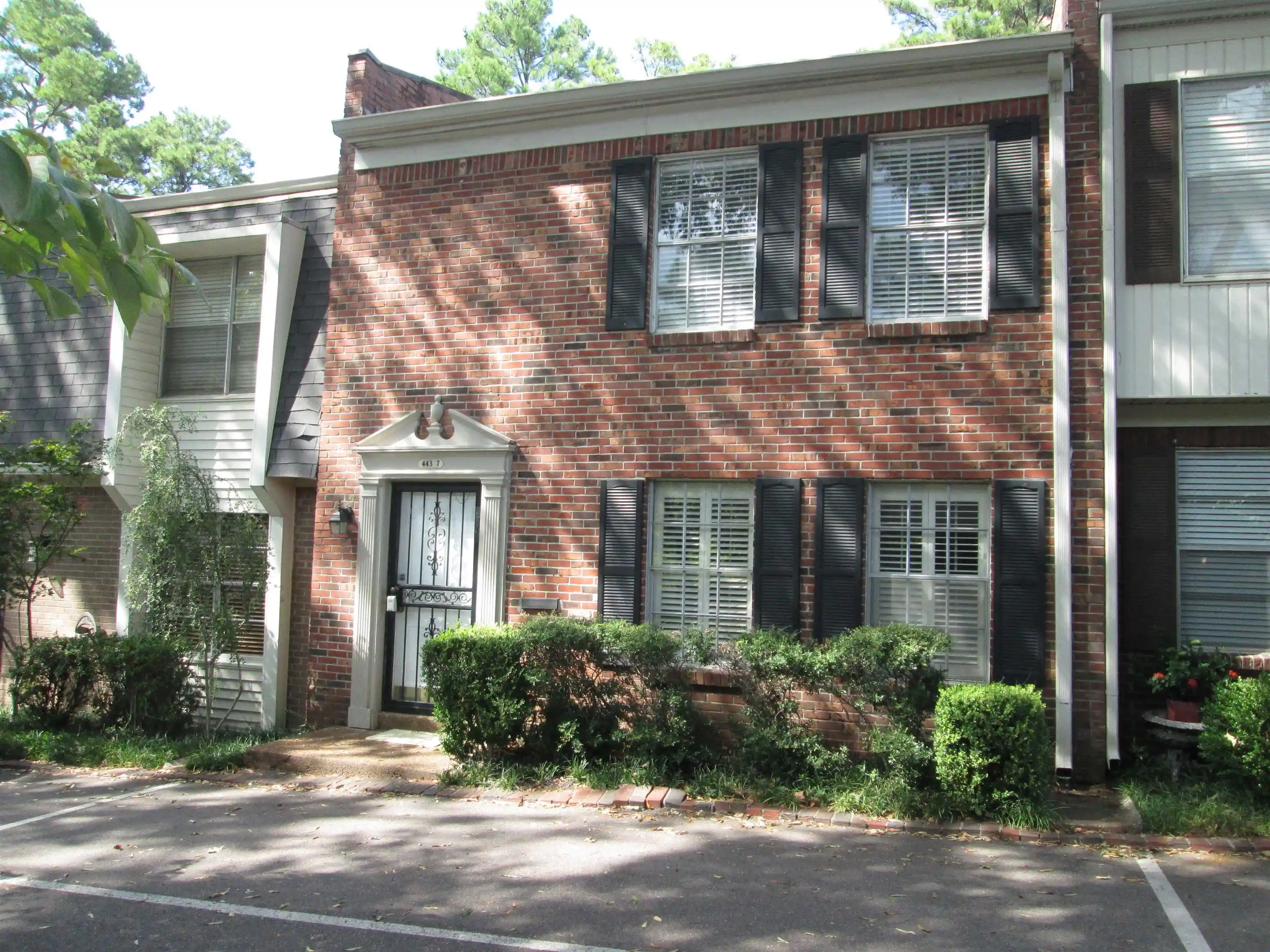 Townhouse for sale at 443 N Highland St #7, Memphis, TN 38122 | MLS# 10230059
