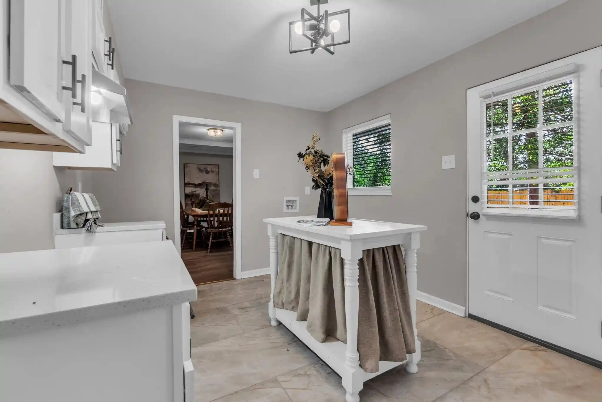 Photo 2 of Single family home for sale at 1179 Wilmore Rd, Memphis, TN 38117 | MLS# 10230087 | Listing updated on 2026-09-10